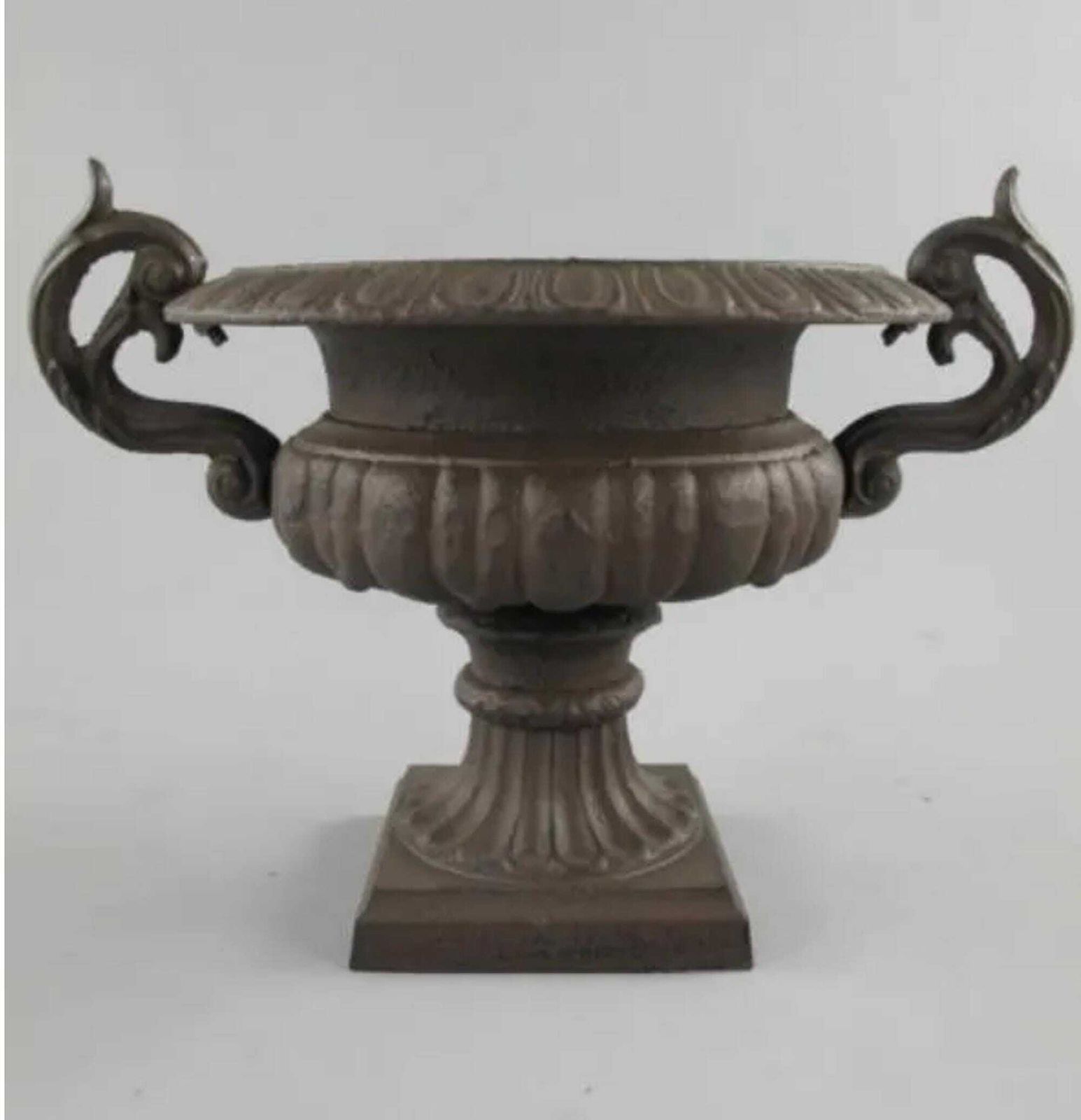 Baroque Garden Planter   Ornate Rust Flower Pot   Elegant Baroque Decor For Garden & Terrace   Perfect Gift Idea