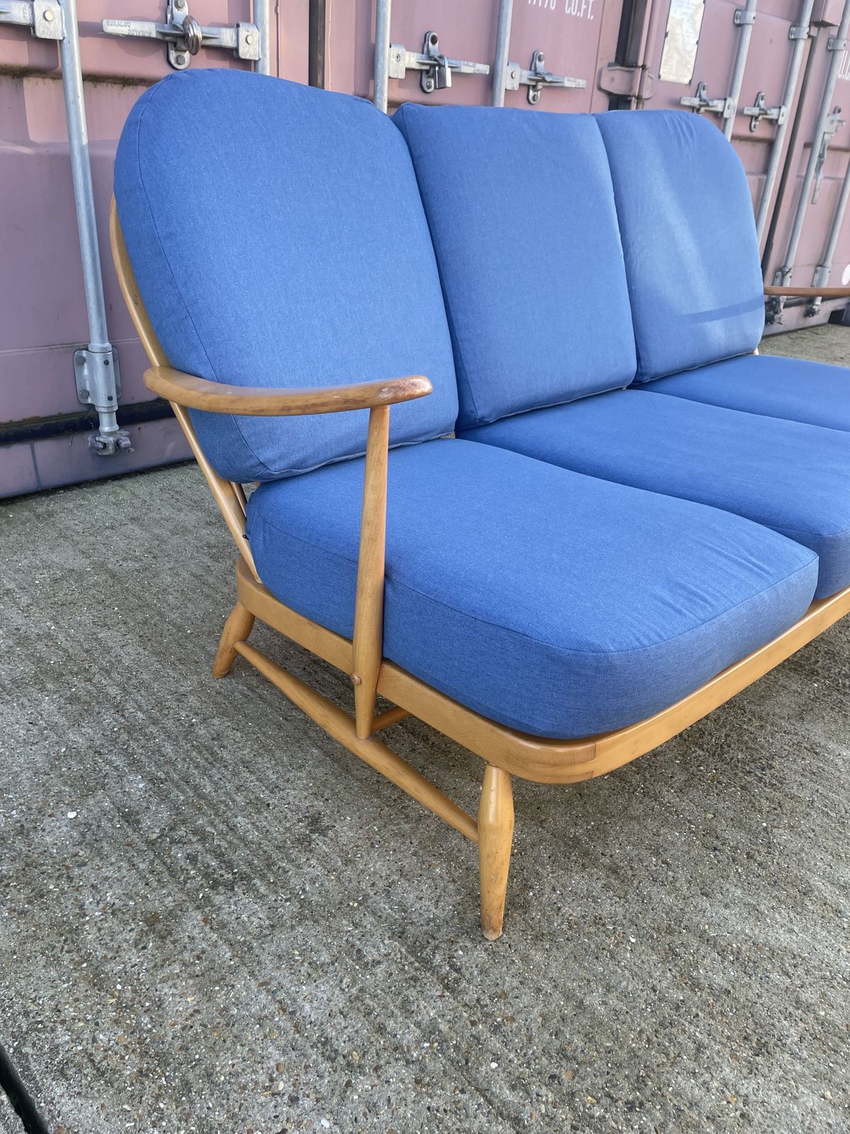 photo vinterior Ercol 203 3 Seater Sofa In Blonde