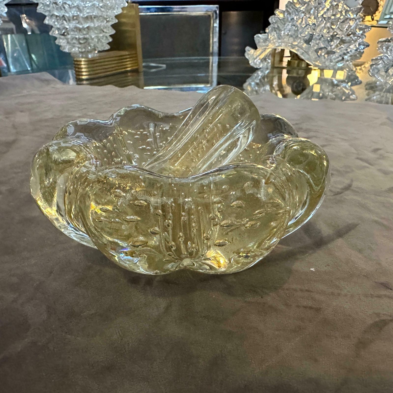 photo for sale 1960s Mid Century Modern Bullicante Murano Glass Ashtray By Barovier