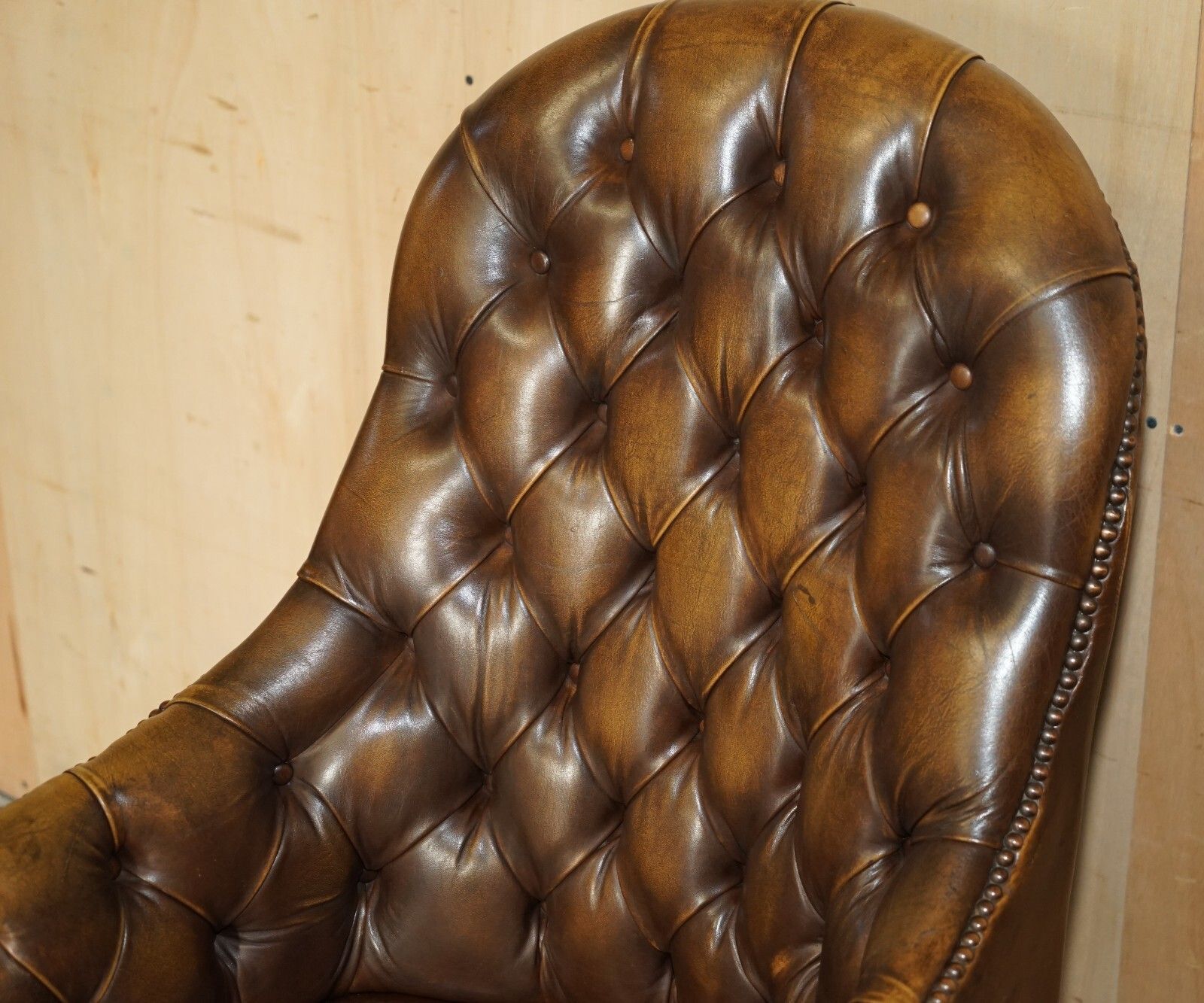 Vintage Aged Brown Leather Director's Captains Office Chesterfield Armchair photo 1950.0