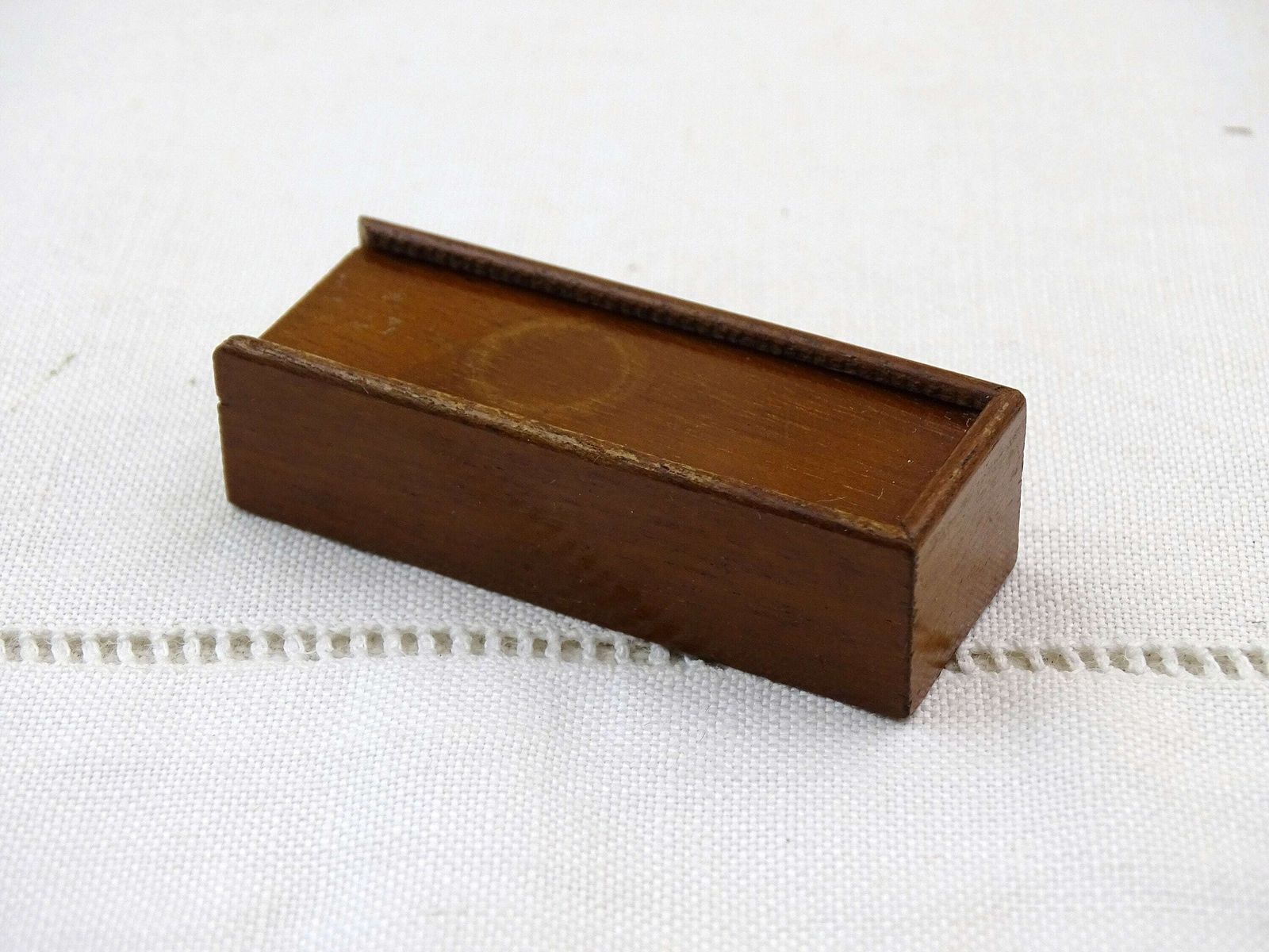 Antique French Miniature Dolls House Domino Incomplete Set Small Mahogany Box With Sliding Lid, Vintage Tiny Rare Toy Tile Dominoes Game photo vinterior