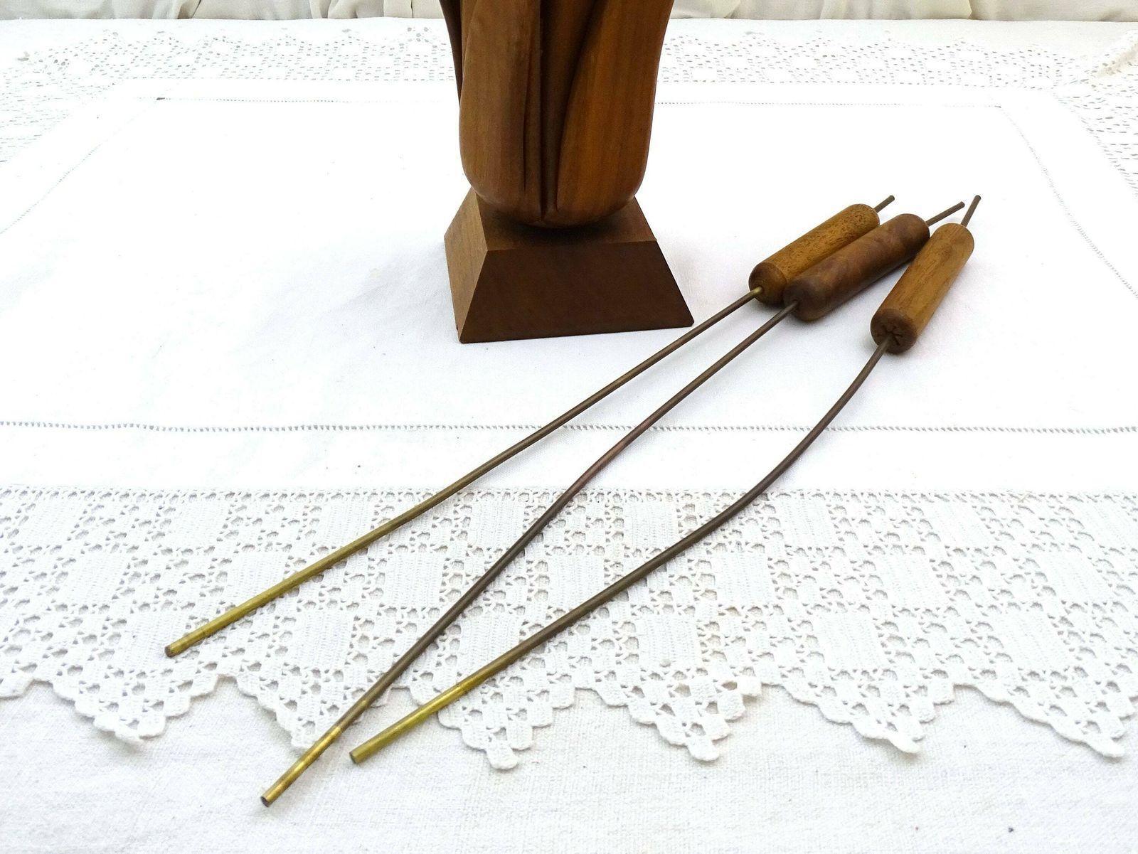 Large Vintage Mid Century Modern Teak Wood Sculpture Of Cat Tails, Retro Wooden 1960s Decorative Ornament Of Wood, Mcm Table Center Piece photo 284.0