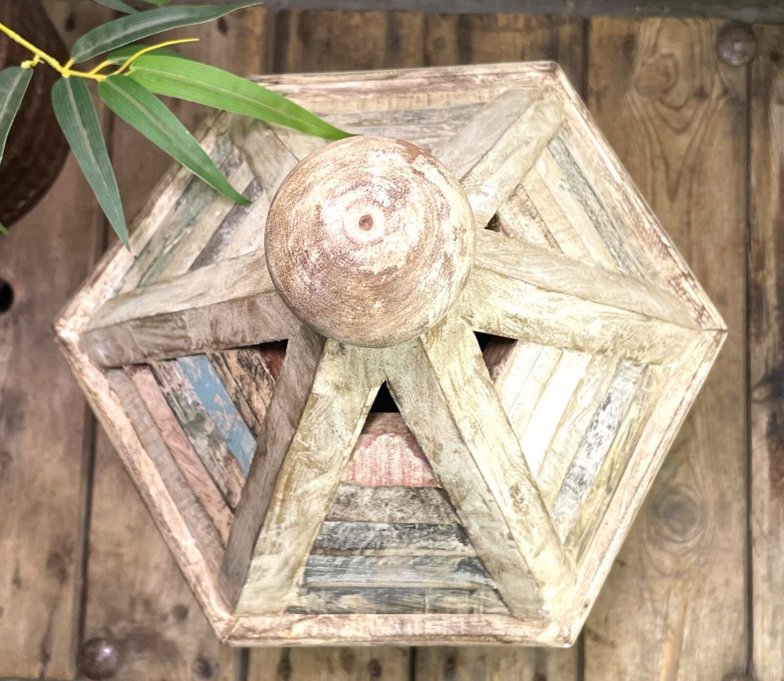 Reclaimed Recycled Rustic Wooden Painted Birdhouse Bird Box Garden Decor photo vinterior