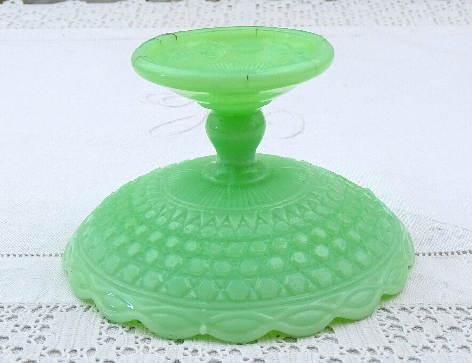 Small Antique French Jadeite Opaline Glass Footed Pedestal Ring Dish, Vintage Molded Pressed Green Milk Glass Comport Bowl From France photo vinterior