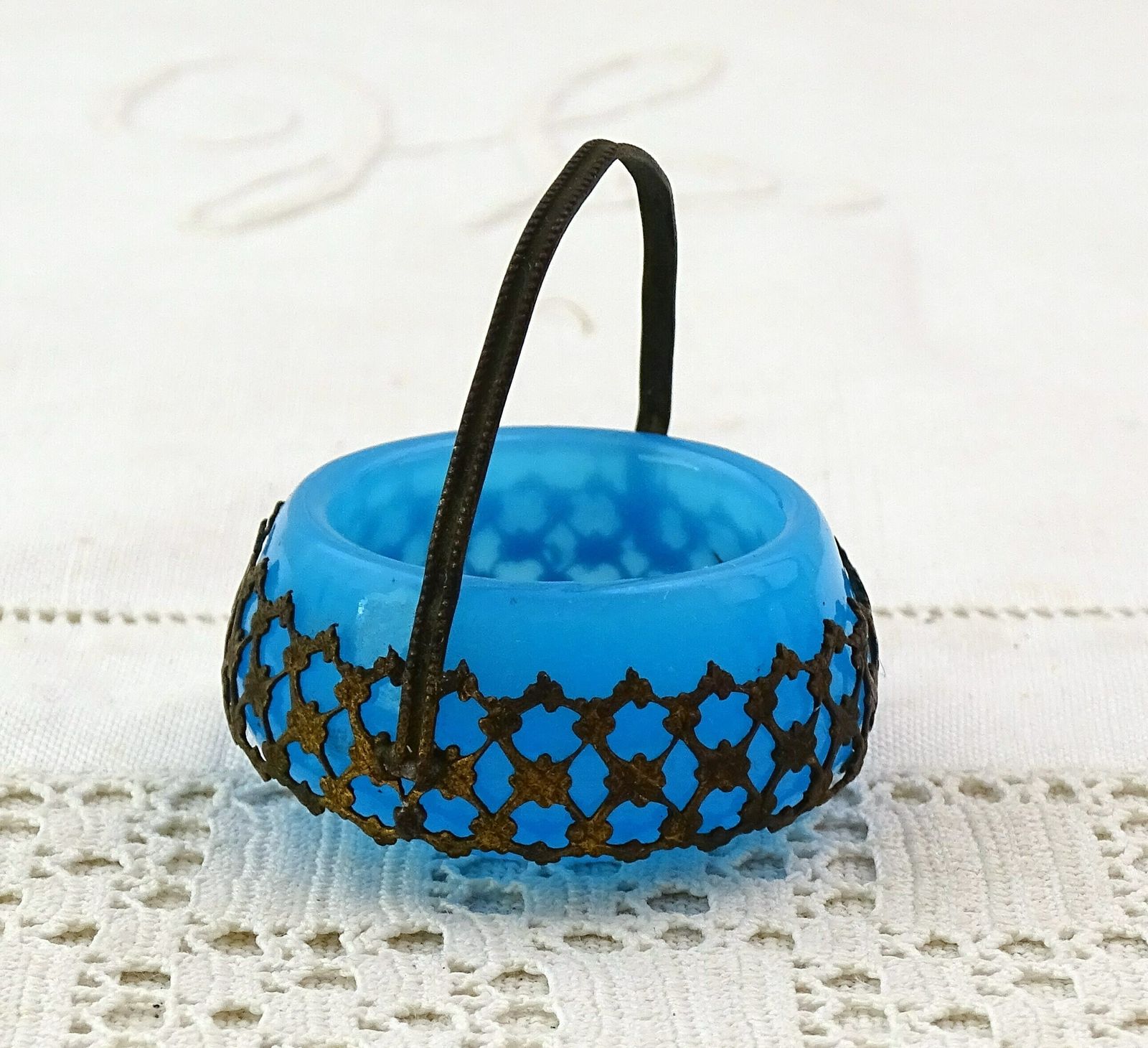 Tiny Antique 19th Century Blue Opaline Glass Basket With Omalu Metal Handle, Small Vintage Table Cruet Salt Dish In Blue Milk Glass France photo Home Decor