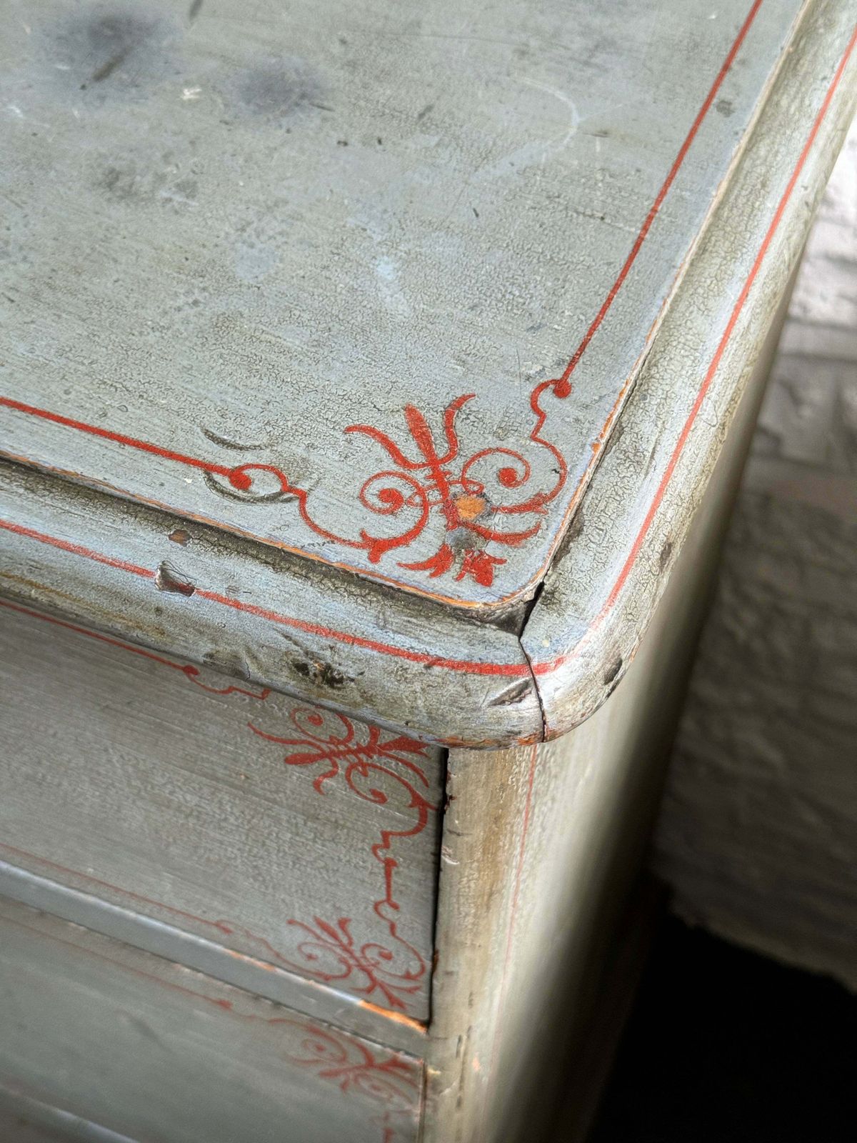 Original Painted Victorian Chest Of Drawers photo vinterior