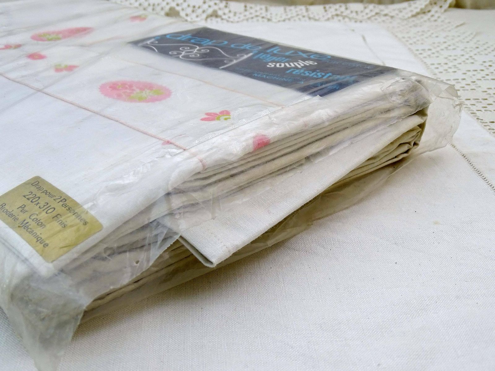 Large Unused Vintage 1970s French Double Bed White Cotton Flat Sheet With Pink Embroidery Around Top Edge, New Old Stock Bedding De Luxe photo Textiles