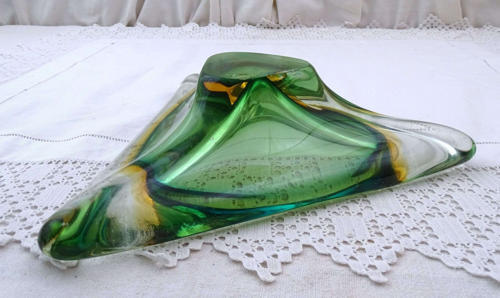 Large Italian Green And Yellow Arte Nuova Murano Sommerso Triangle Glass Bowl, Big Retro Venetian Triangular Glass Cigar Ashtray From Italy photo vinterior