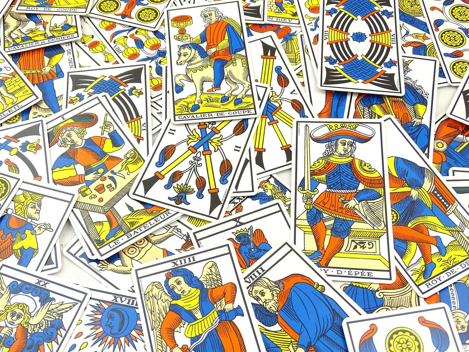 Vintage Complete Set Tarotkaarten Van Uitstekende Kwaliteit – Ancien Tarot De Marseille Door Grimaud, Editie 1981, Voor Waarzeggerij photo furniture