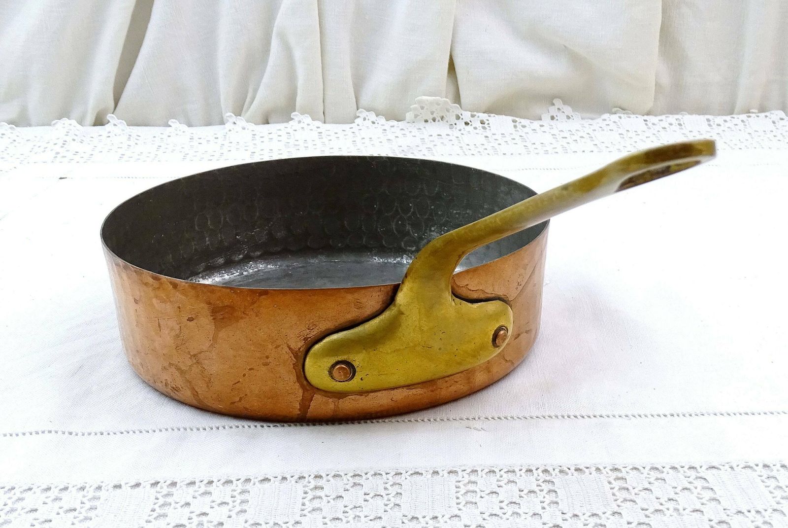 Vintage French Tin Lined Copper Skillet Made In Villedieu France, Retro Metal Cooking Saute Pan From France, Country Kitchen Frying Pan photo vinterior