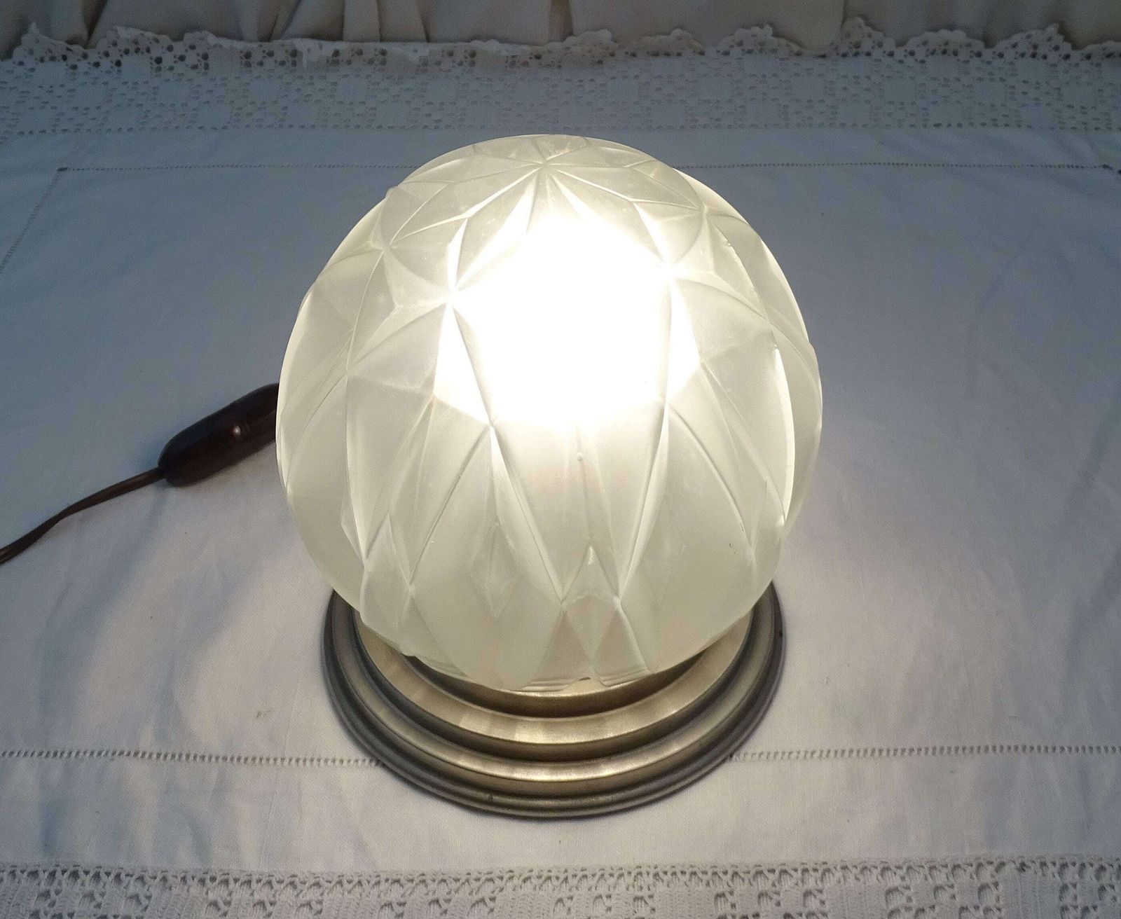 Vintage French 1930s Globe Art Deco Table Lamp By A. Hunebelle & R. Cognéville Of Frosted Glass With Geometric Pattern Chrome Metal Base photo for sale