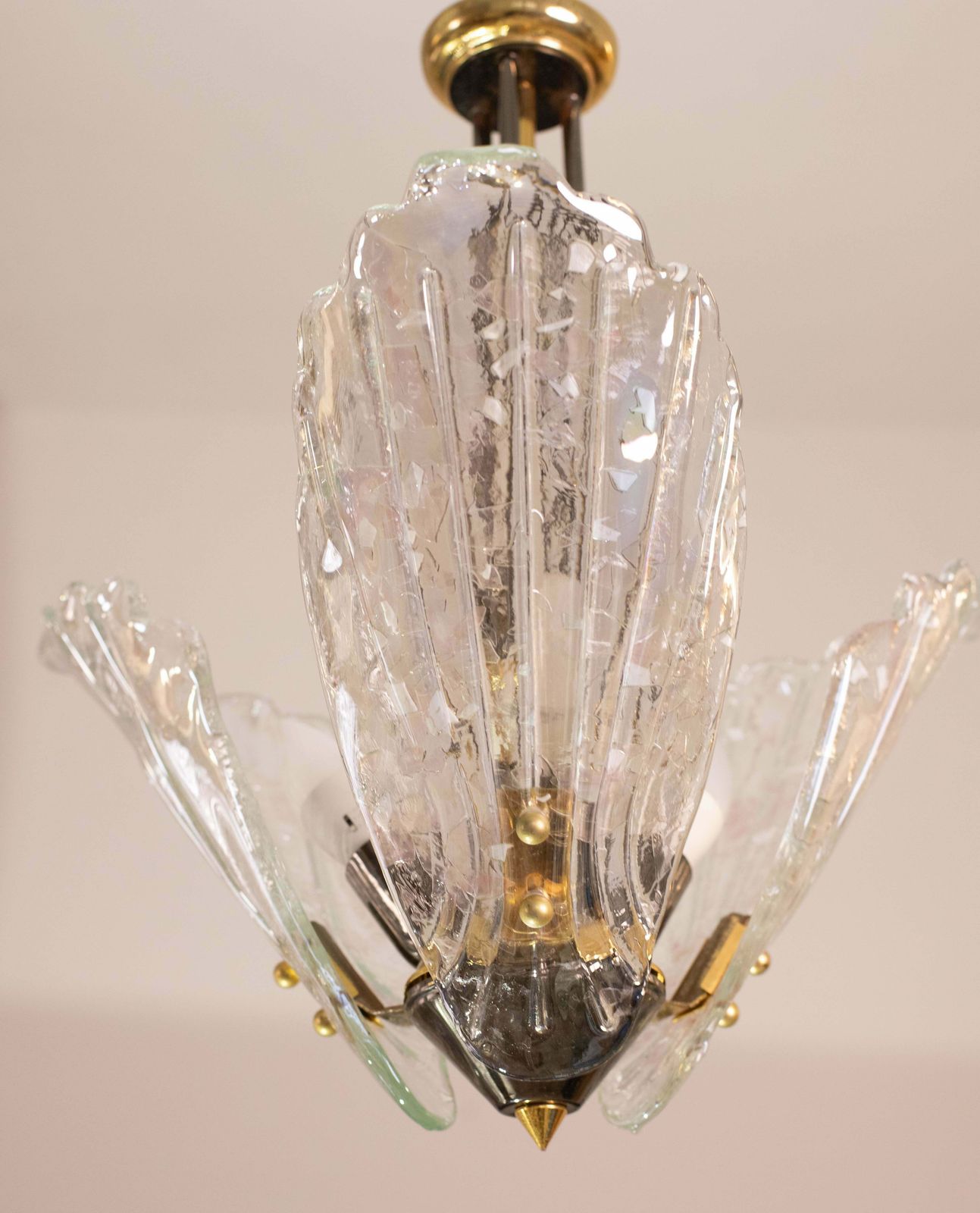 photo buy Elegant Murano Chandelier With 3 Leaves Iridescent In Murano Glass
