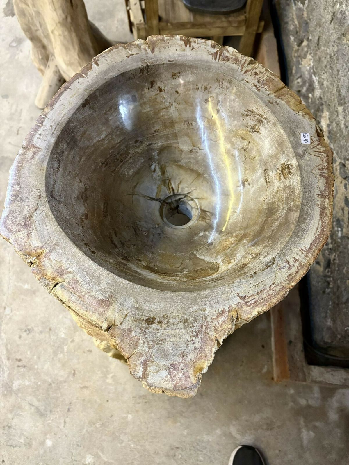 Organic Modern Petrified Wood Pedestal Sink, Idn 2025 photo vintage