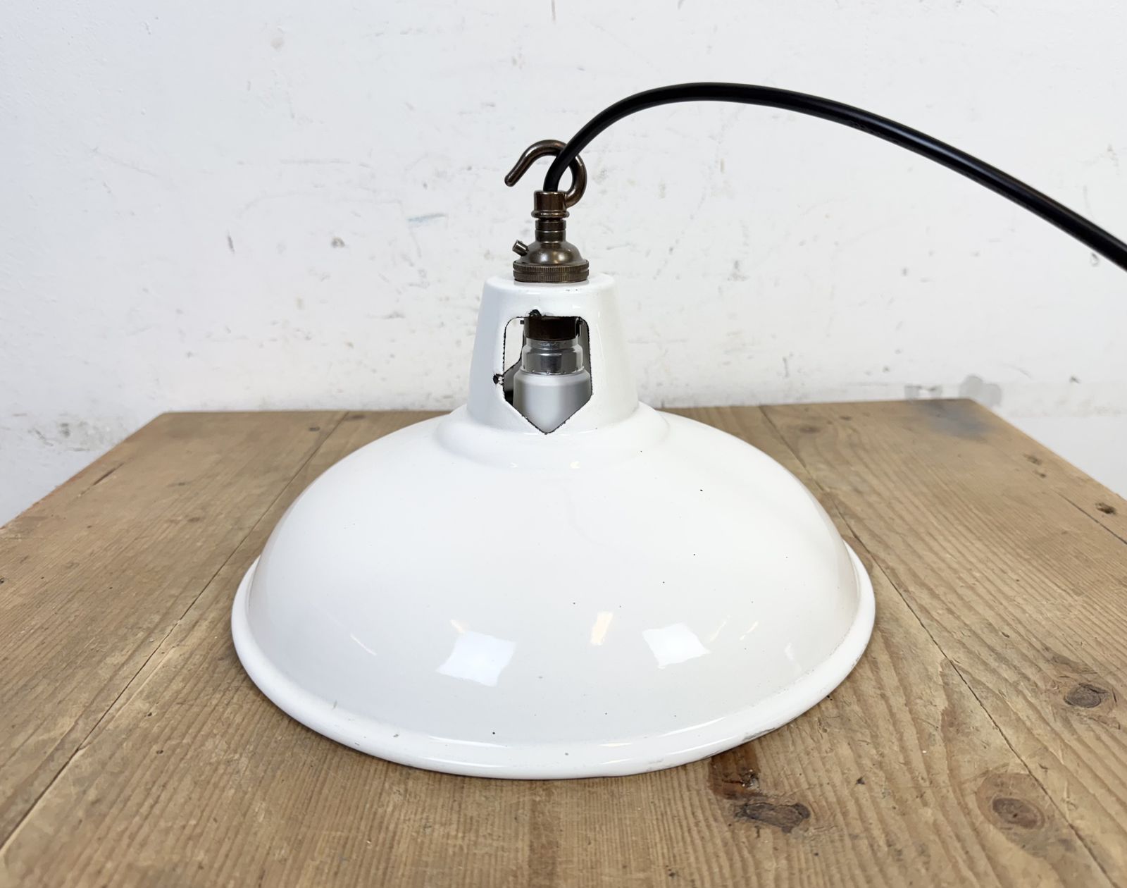 Industrial White Enamel Factory Pendant Lamp From Thorlux, 1960s photo vintage