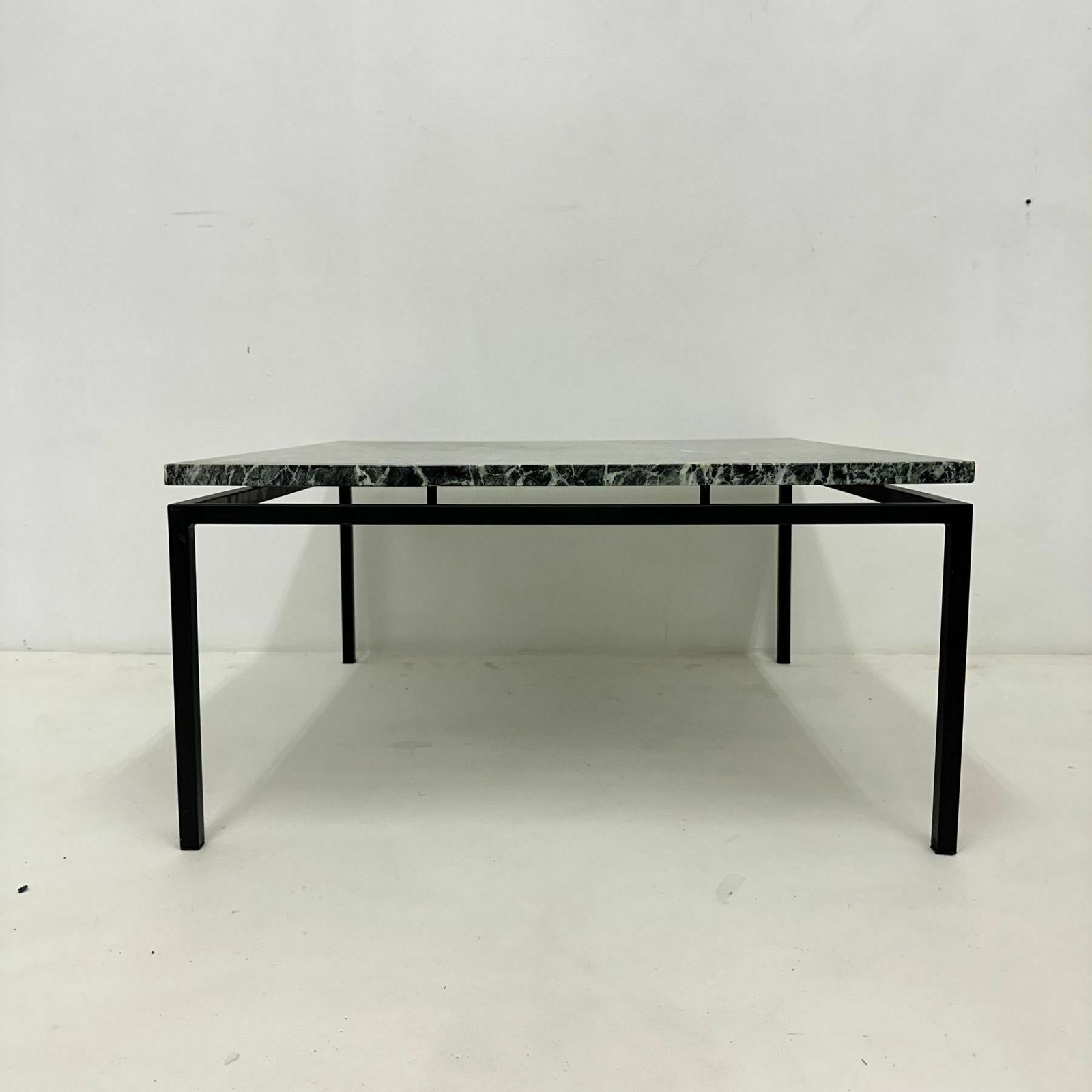 Mid Century Modern Salontafel Met Groen Marmer, Jaren 1970 photo Meubels