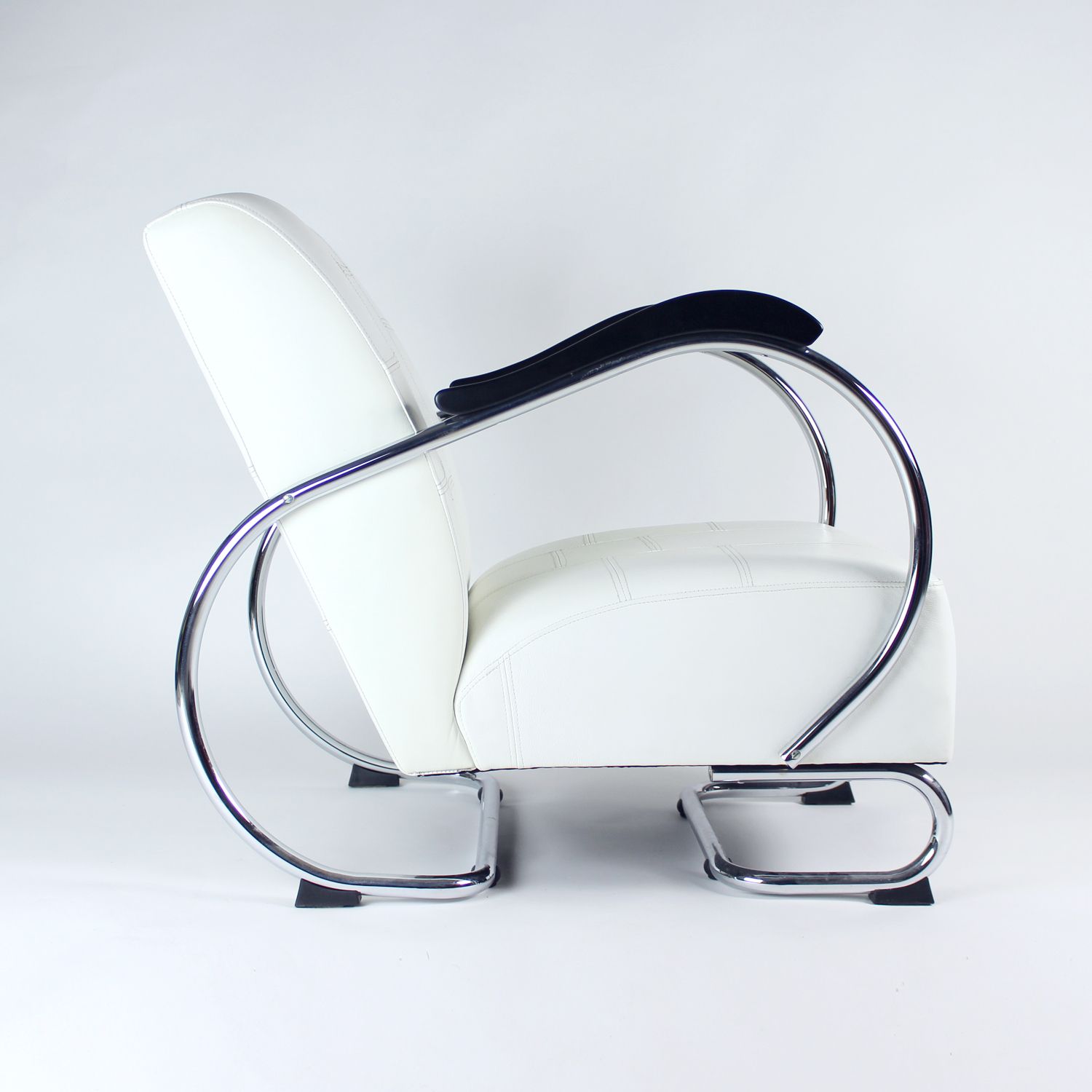 photo for sale 1930s Chrome & Leather Armchair By Hynek Gottwald, Czechoslovakia