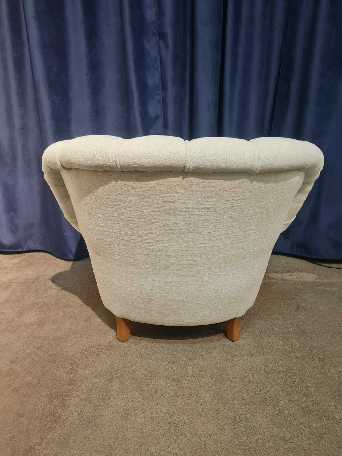 Art Deco Club Armchair, Jindrich Halabala photo Furniture