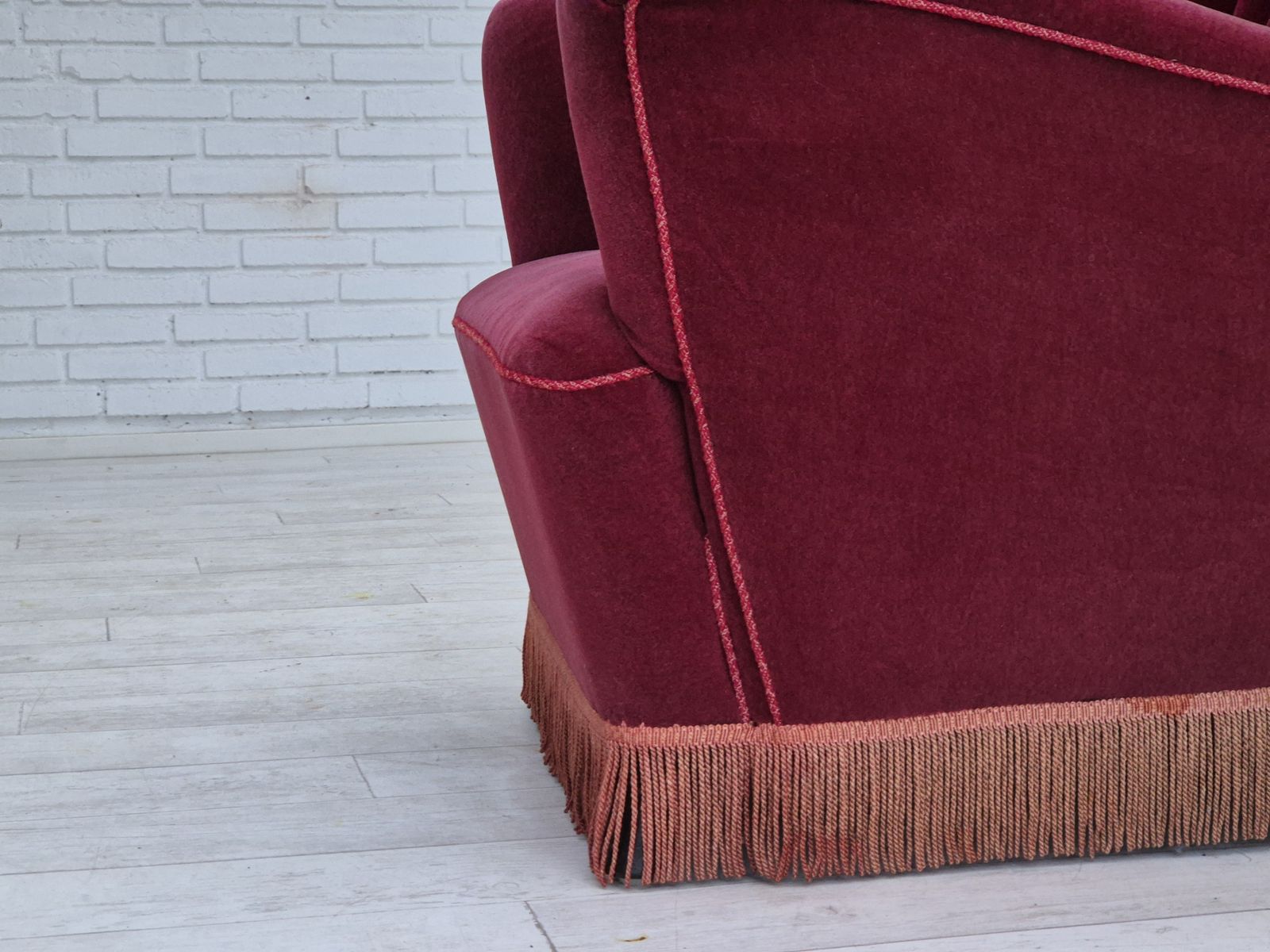 photo vinterior 1960s, Danish Armchair, Original Condition, Cherry Red Furniture Velour.