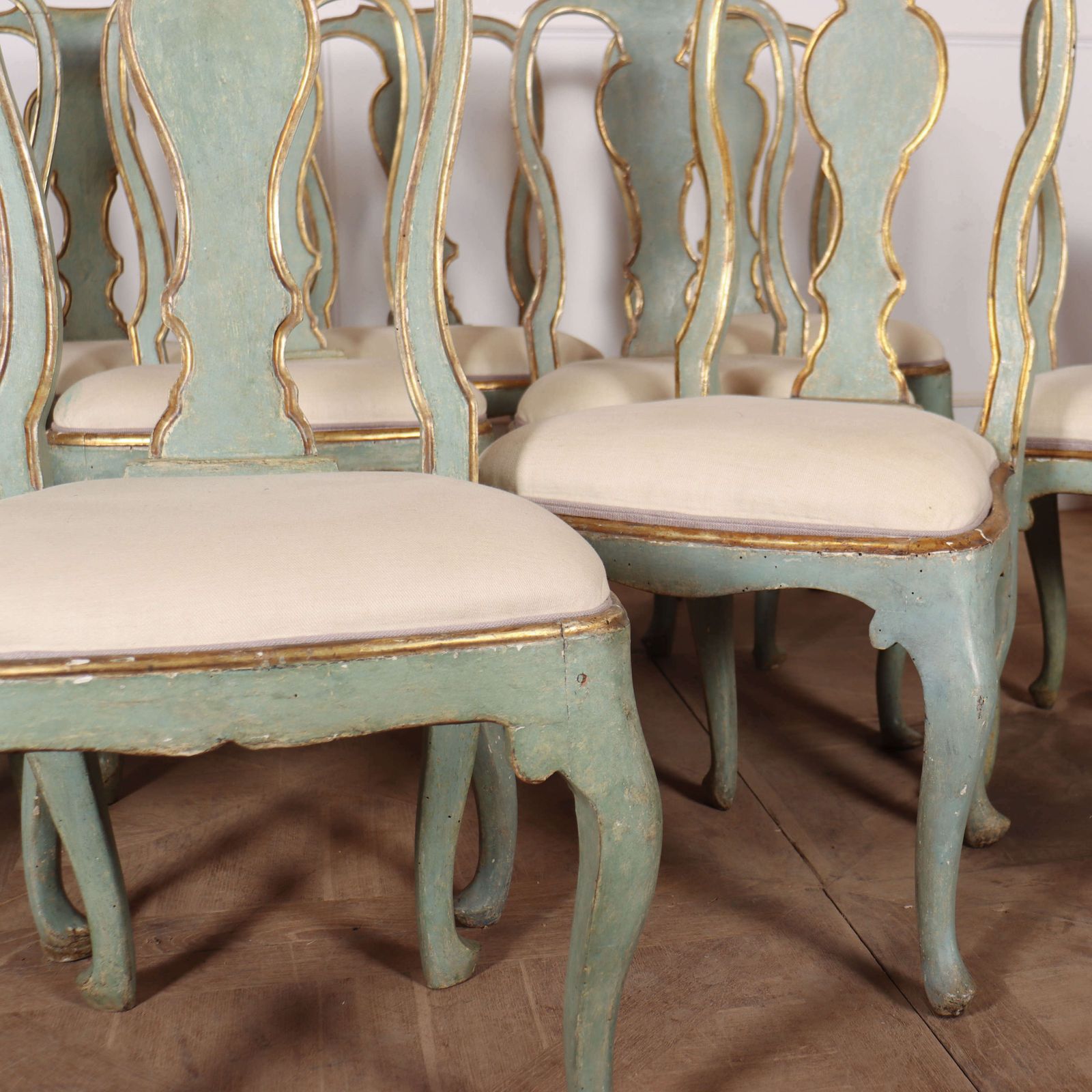 Set Of 12 18th Century Italian Dining Chairs photo vinterior