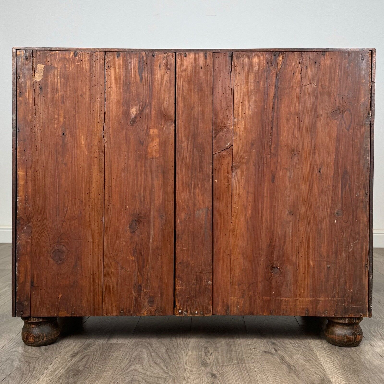 Antique 18th Century Bow Front Chest Of Drawers In Mahogany photo 625.0
