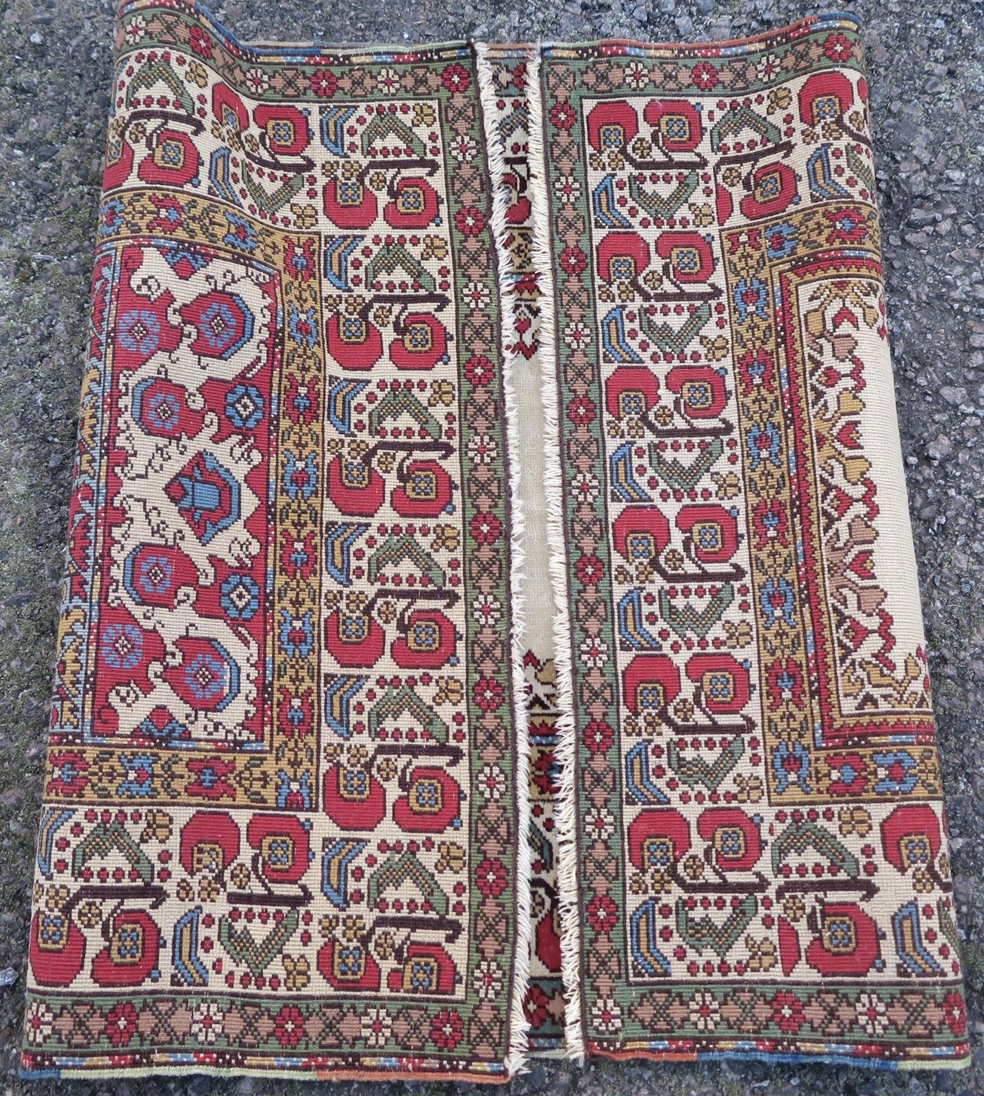 Attractive Antique Turkish Kula Ghiordes Village Prayer Rug. West Anatolia. 158cm X 99cm. photo vintage