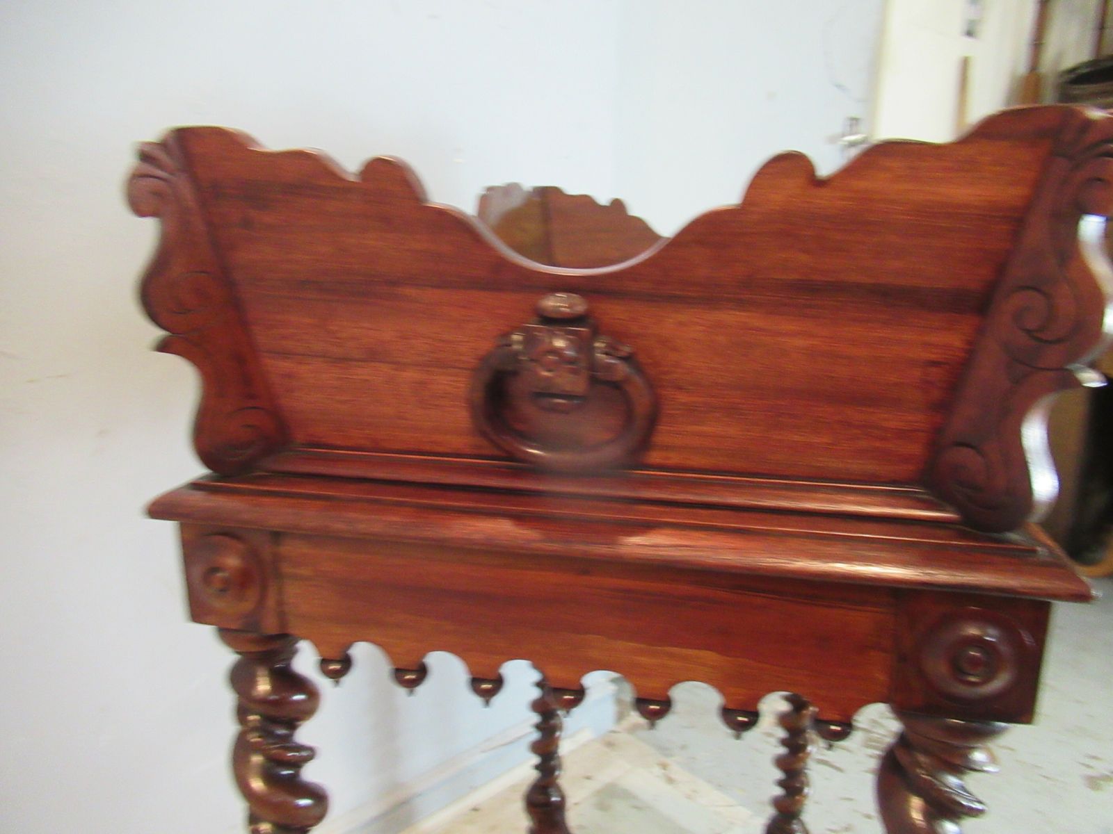 19th Century    Carved And Decorated Plant Holder photo vinterior