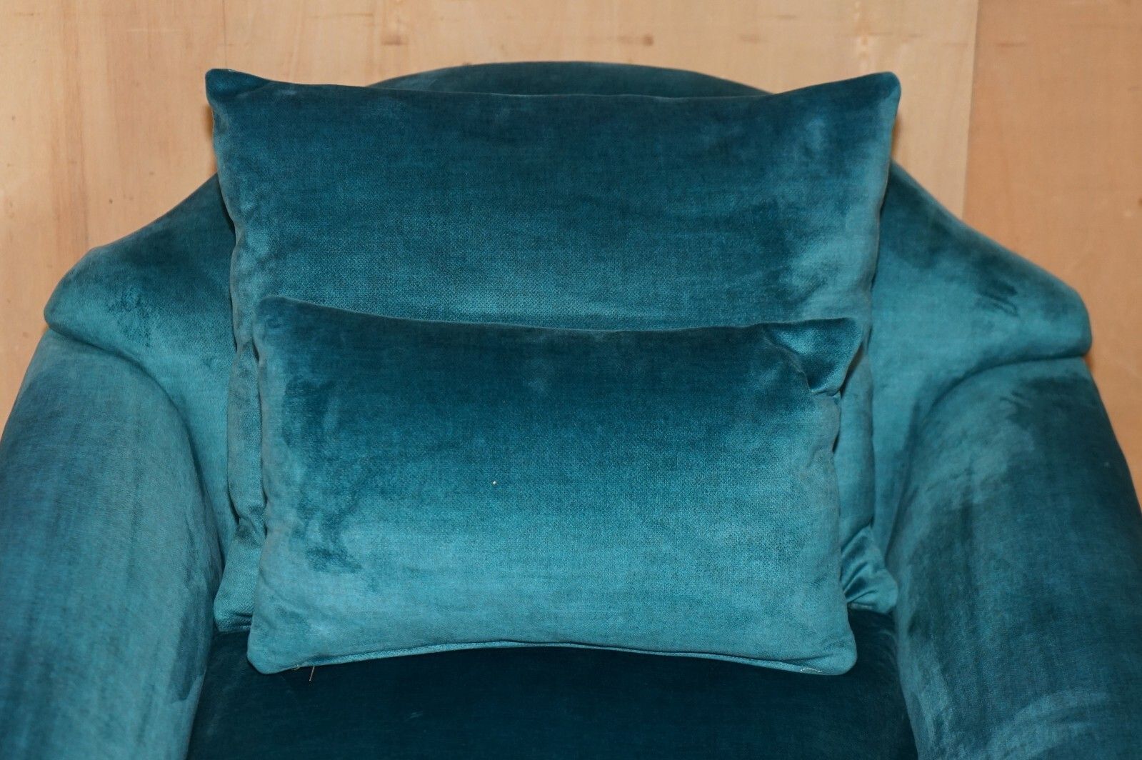 photo vinterior Restored Antique Circa 1900 Blue Velvet Claw & Ball Feet Sofa & Armchair Suite
