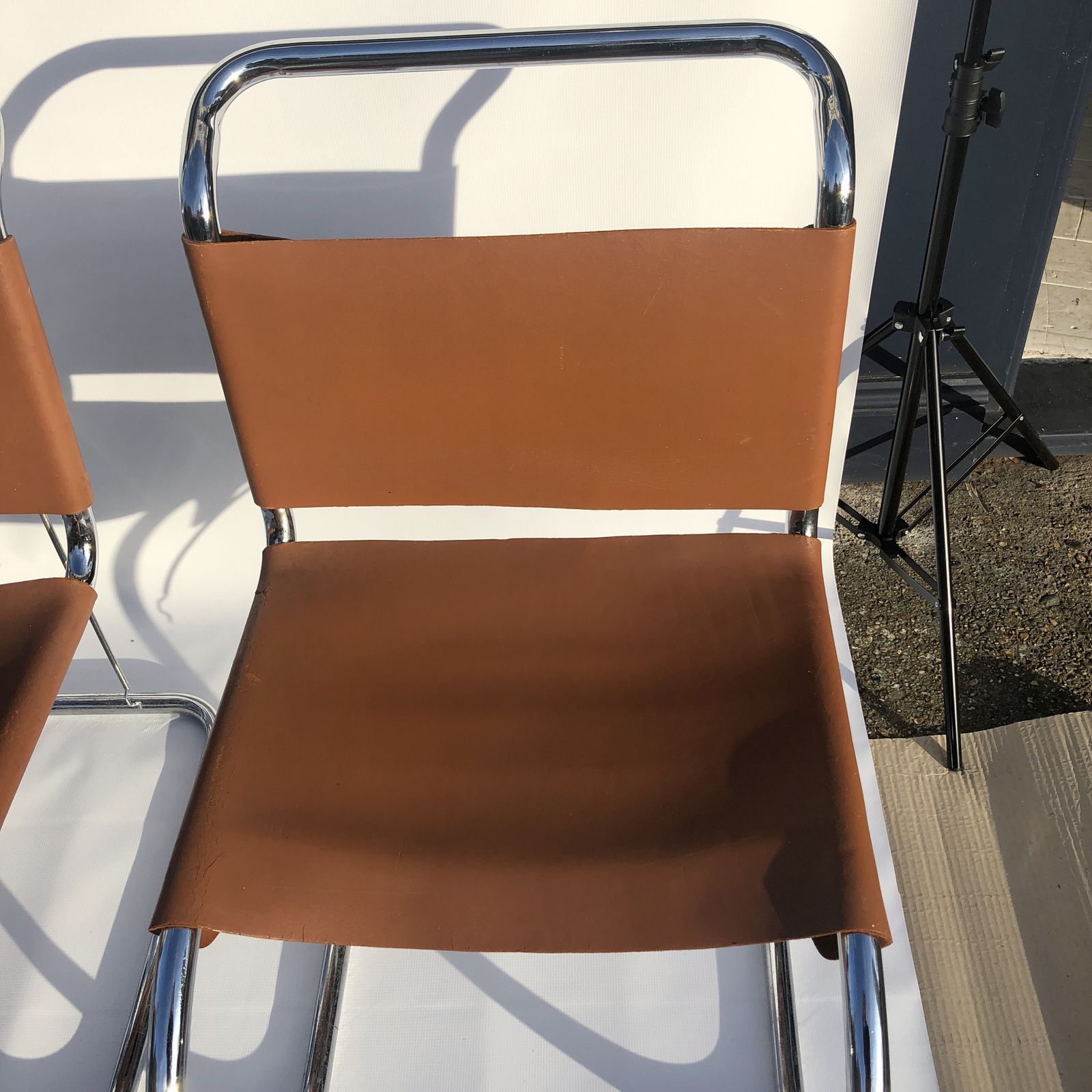 Pair Of Ludwig Mies Van Der Rohe Mr10 Dining Chairs 1960s Midcentury Leather Chrome Cantilever 2 photo vinterior