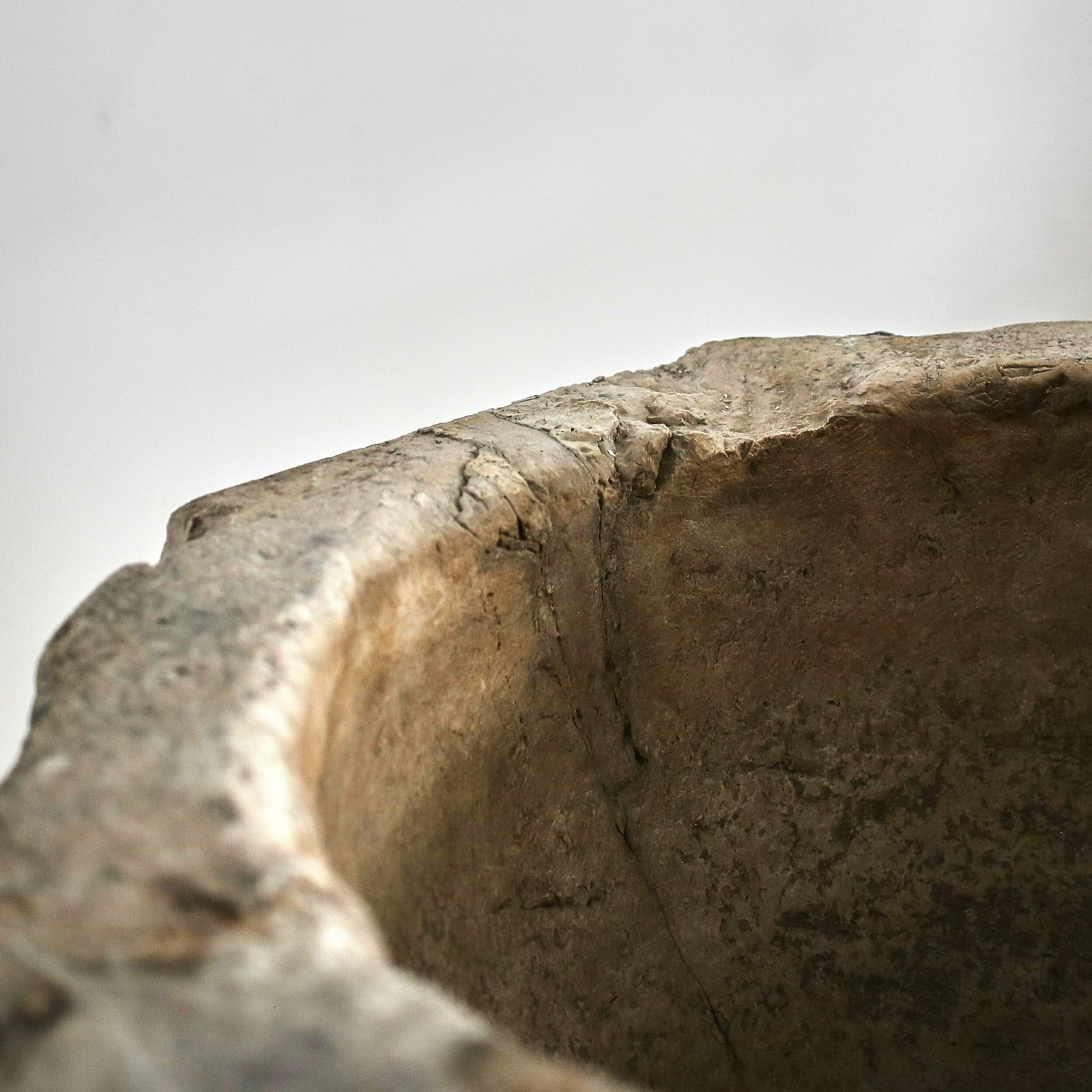 Monumental 17th C. Venetian Carved Stone Mortar photo vinterior