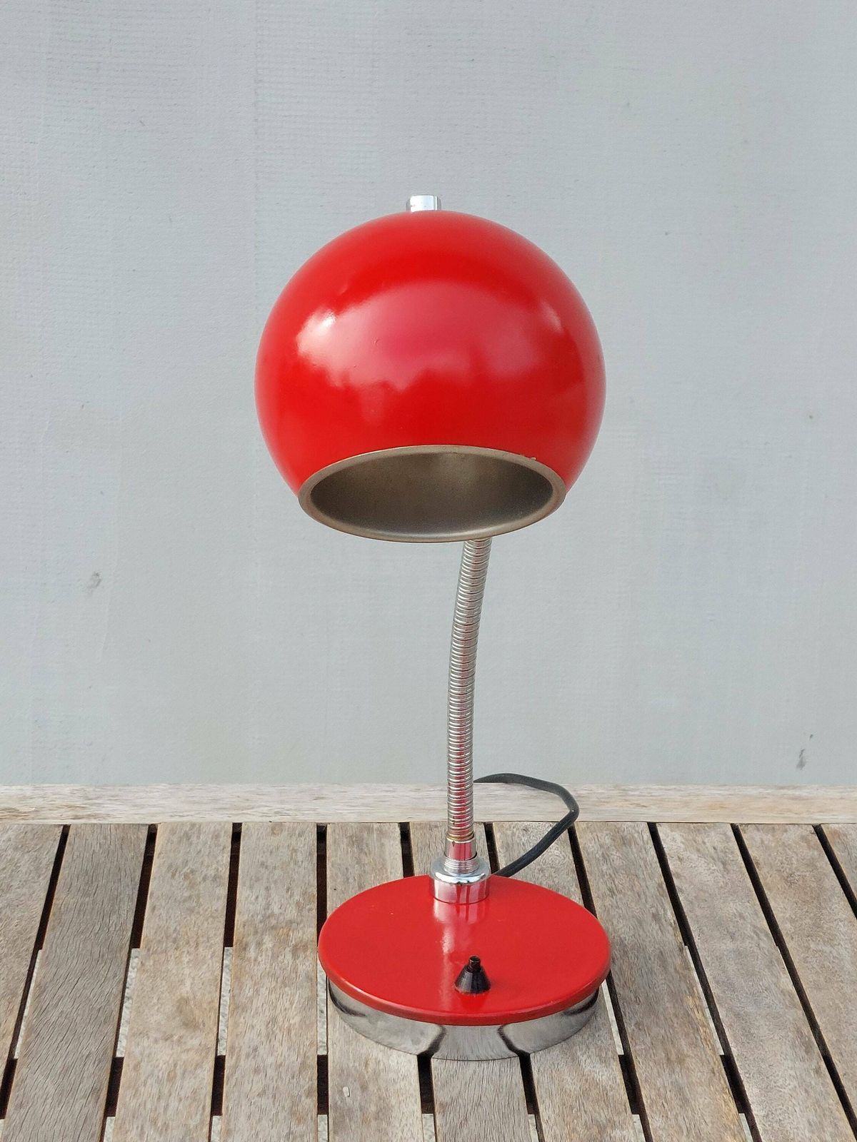 Space Age Table Lamp / Retro Eyeball Table Lamp/Pop Art Table Lamp / Red Eyeball Desk Lamp /Atomic Table Lamp /Mcm Eyeball Lamp /70's photo vinterior