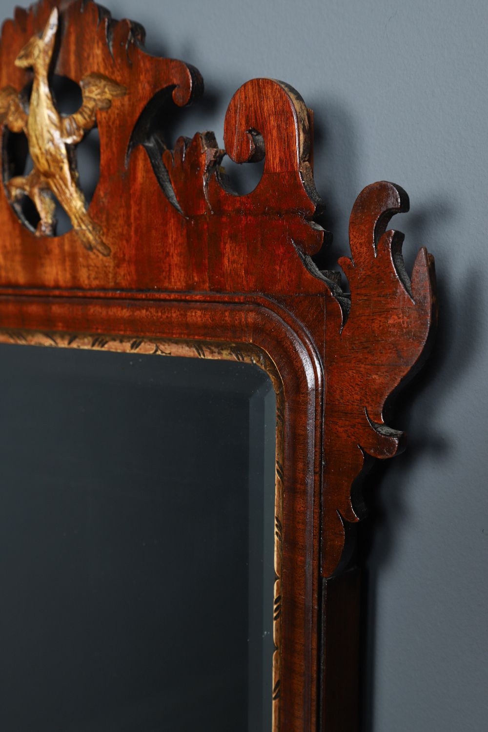 photo vinterior English Georgian Chippendale Style Walnut & Gilt Wall Hanging Portrait Mirror (Circa 1910)