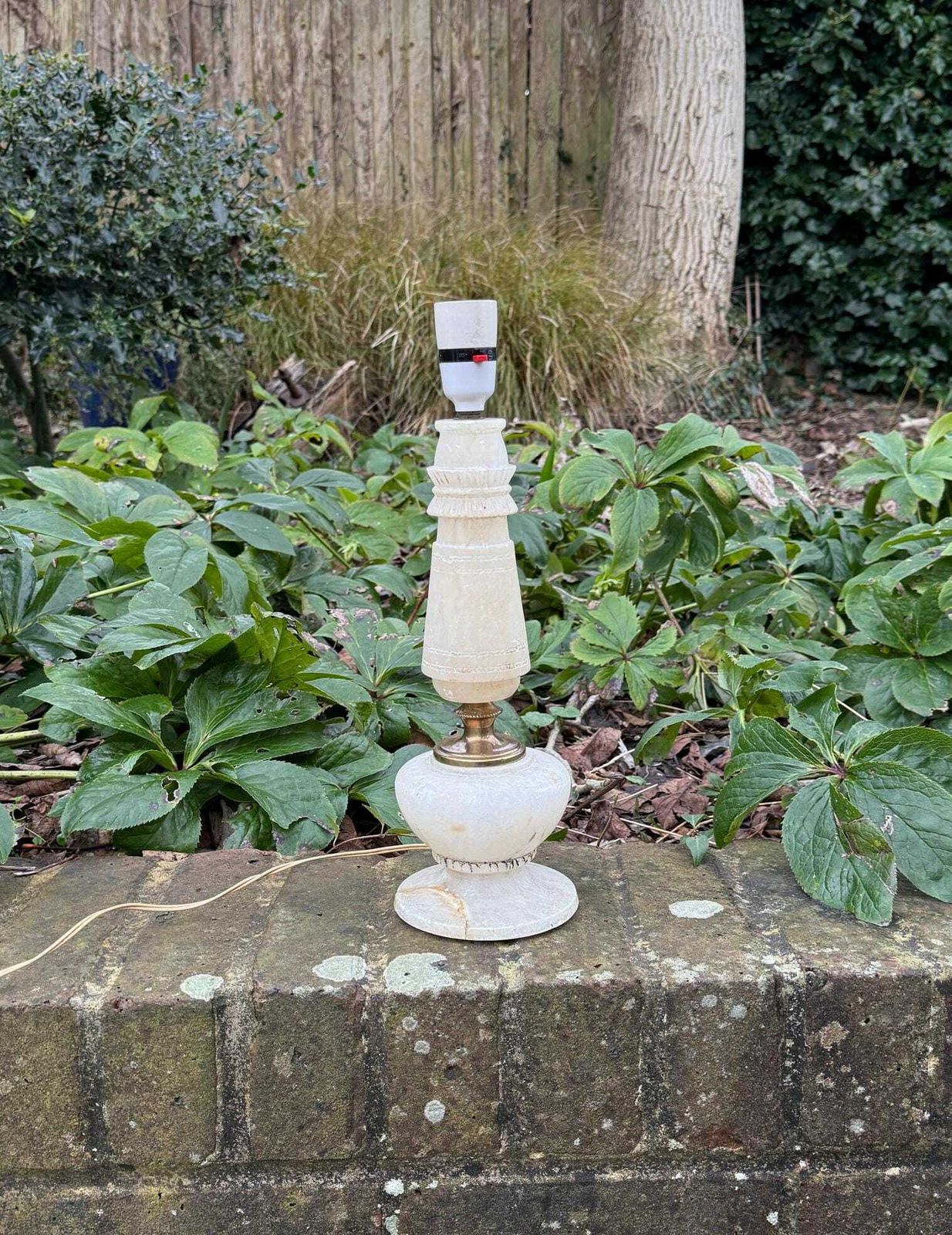 Unusual Retro Alabaster Vintage Table Lamp   White Marble Lamp   37cm Tall