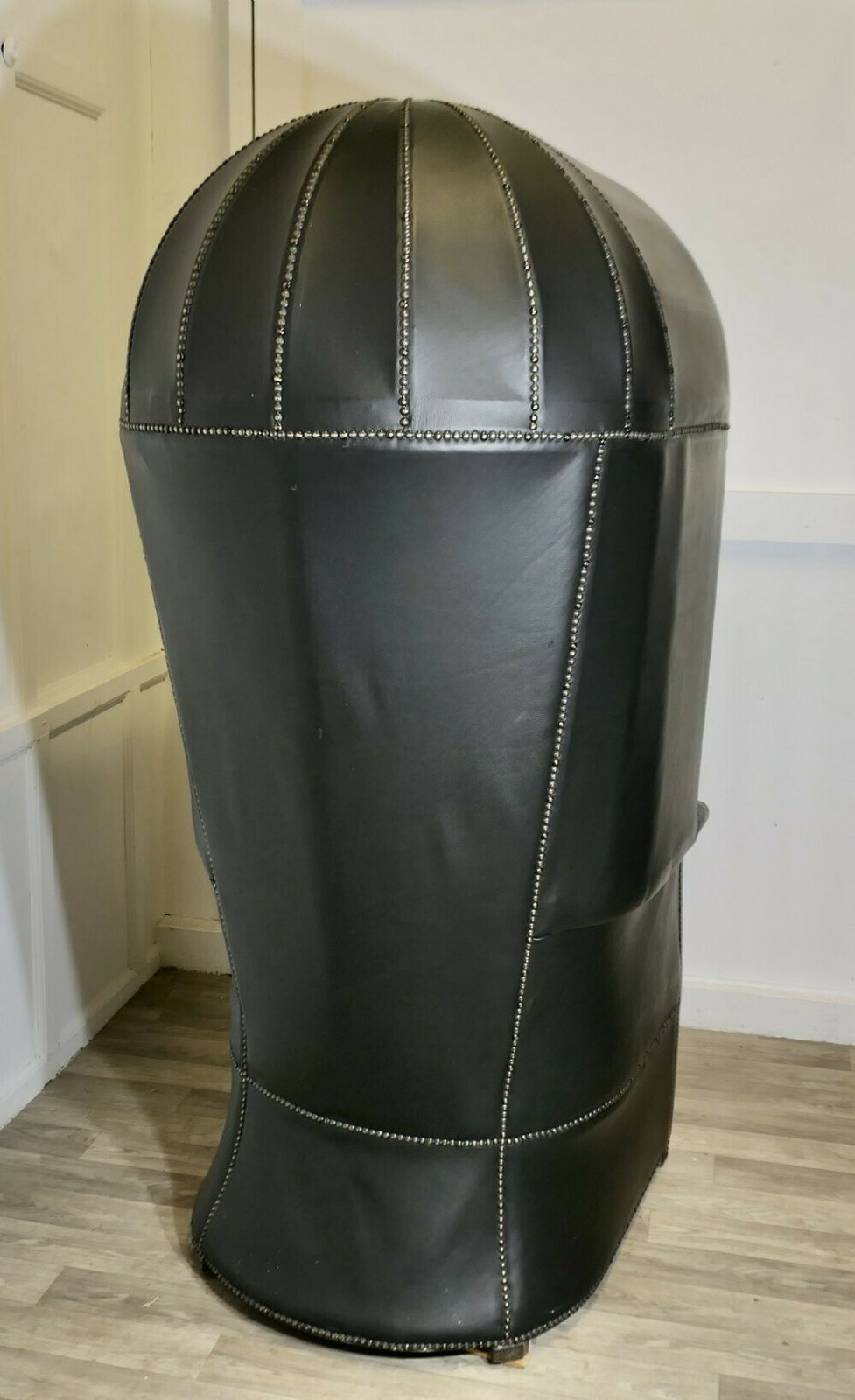 photo furniture 19th Century Hall Porters Chair