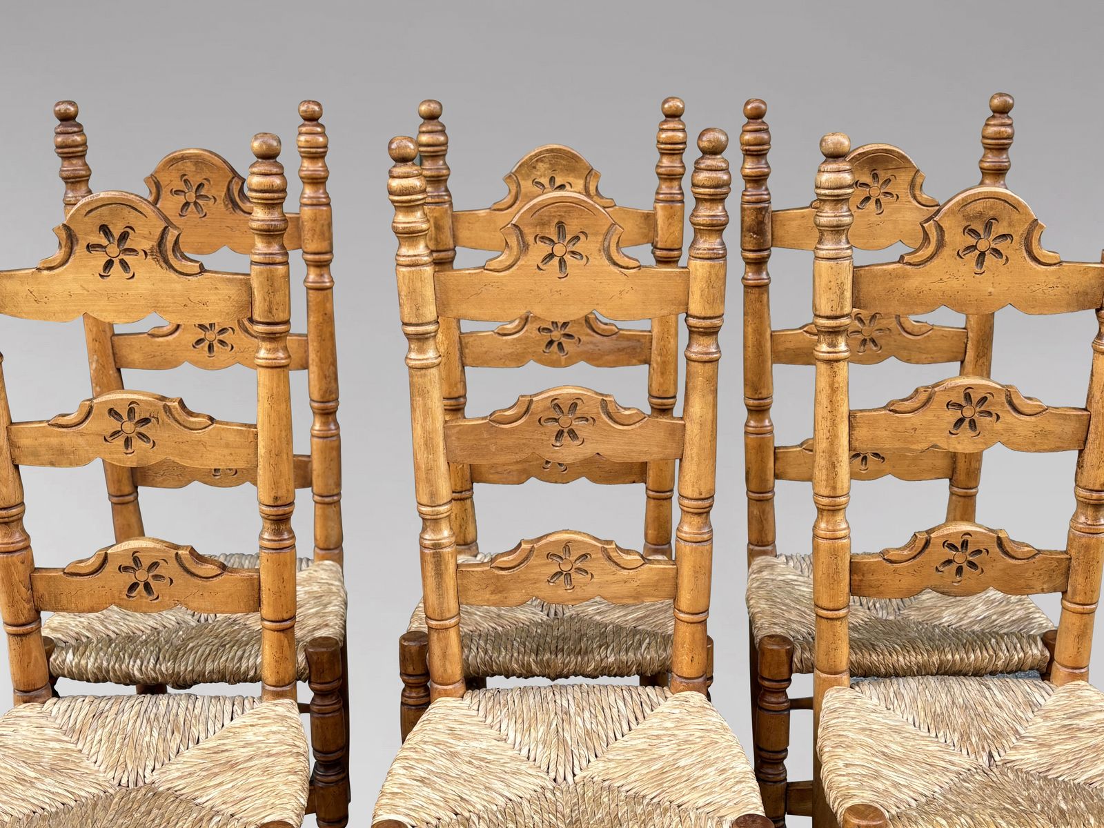 photo furniture Set Of 6 Spanish Country Style Maple Rush Seat Dining Chairs