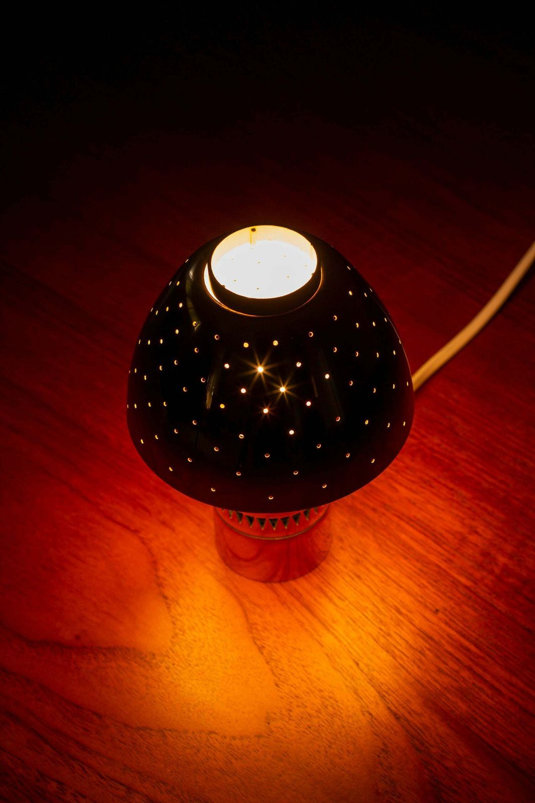 "Flora" Table Lamp By Hans Agne Jakobsson photo vinterior