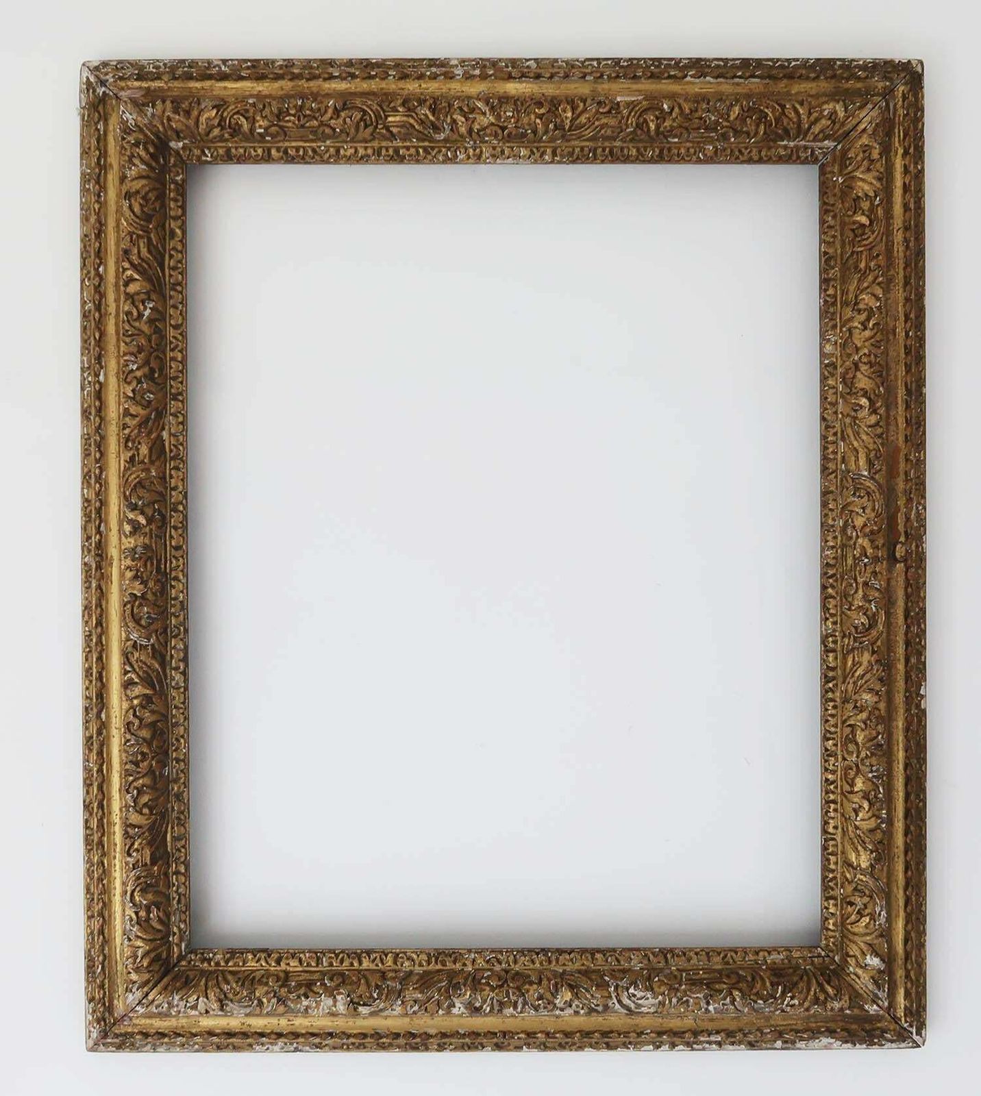 Antique Giltwood Picture Frame. English 18th Century photo furniture