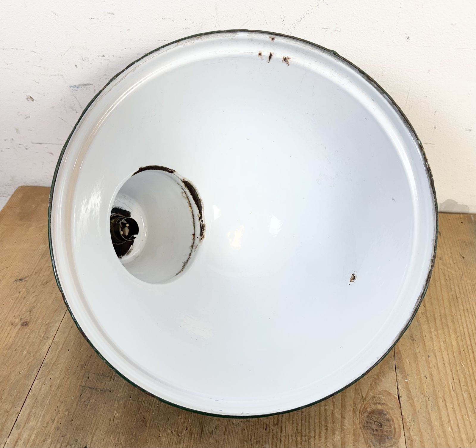 photo furniture Industrial Green Enamel Factory Pendant Lamp, 1960s, 3x