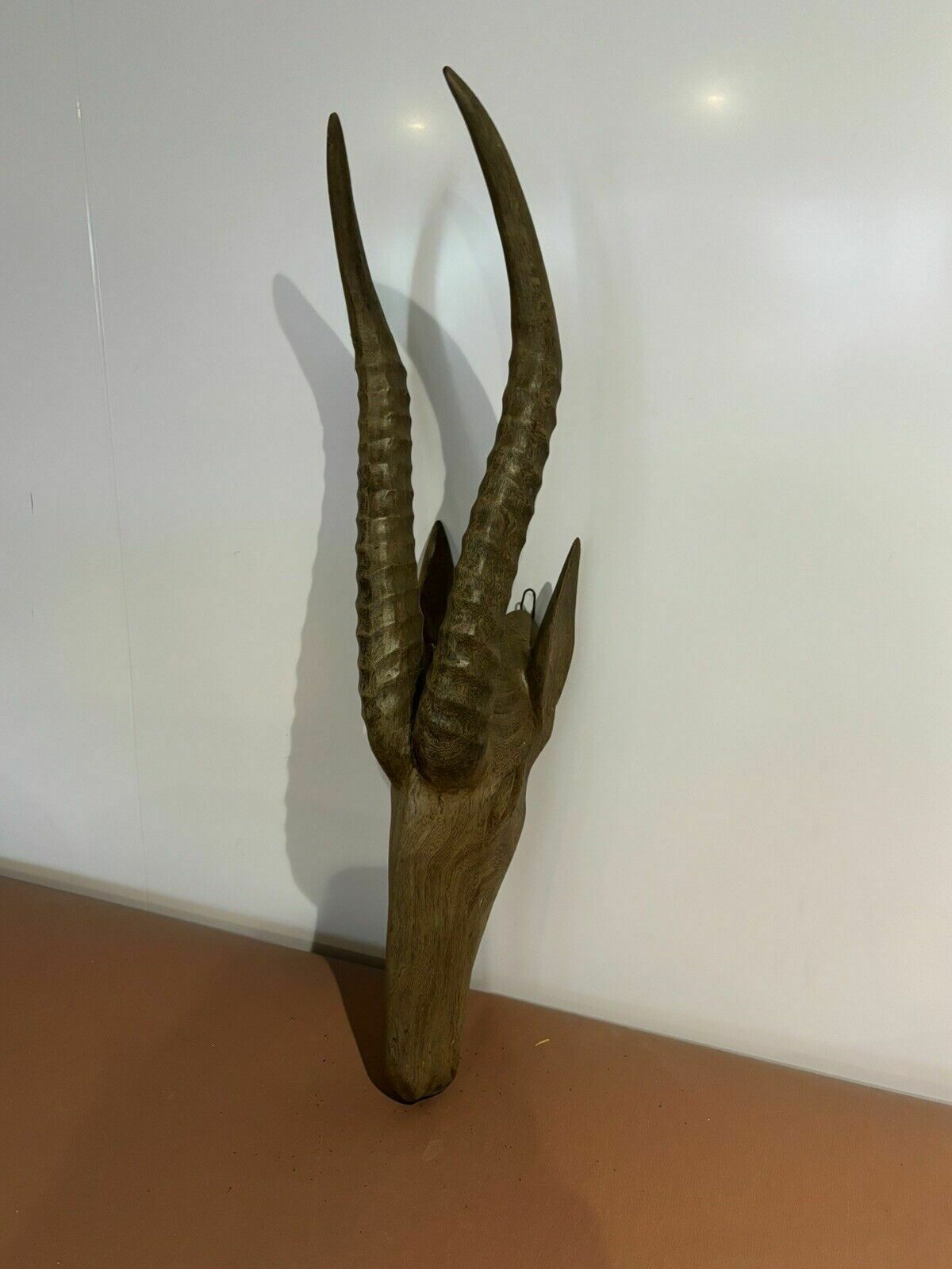 Carved Wooden Antelopes Head With Wall Mounting Bracket photo 138.0