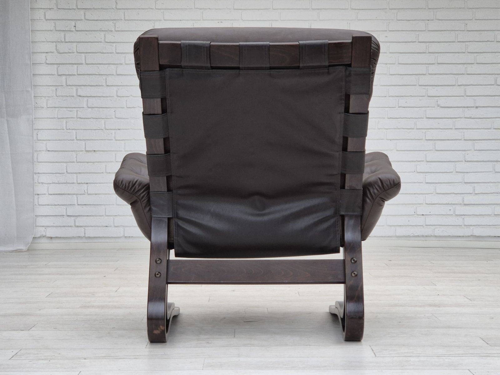 photo for sale 1970s, Scandinavian Design, Lounge Chair, Original Condition, Leather, Bent Wood.