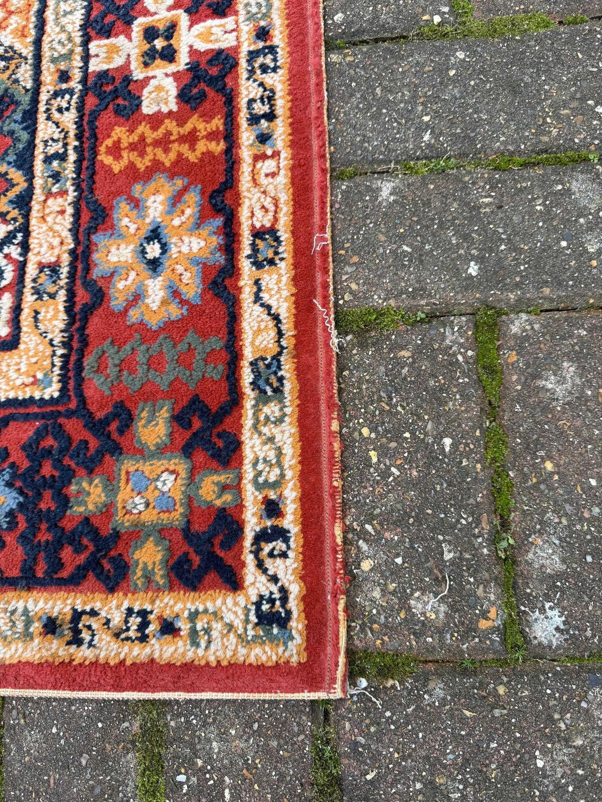 photo furniture Vibrant Retro Wool Rug With Geometric Aztec Like Pattern   80cm X 150cm