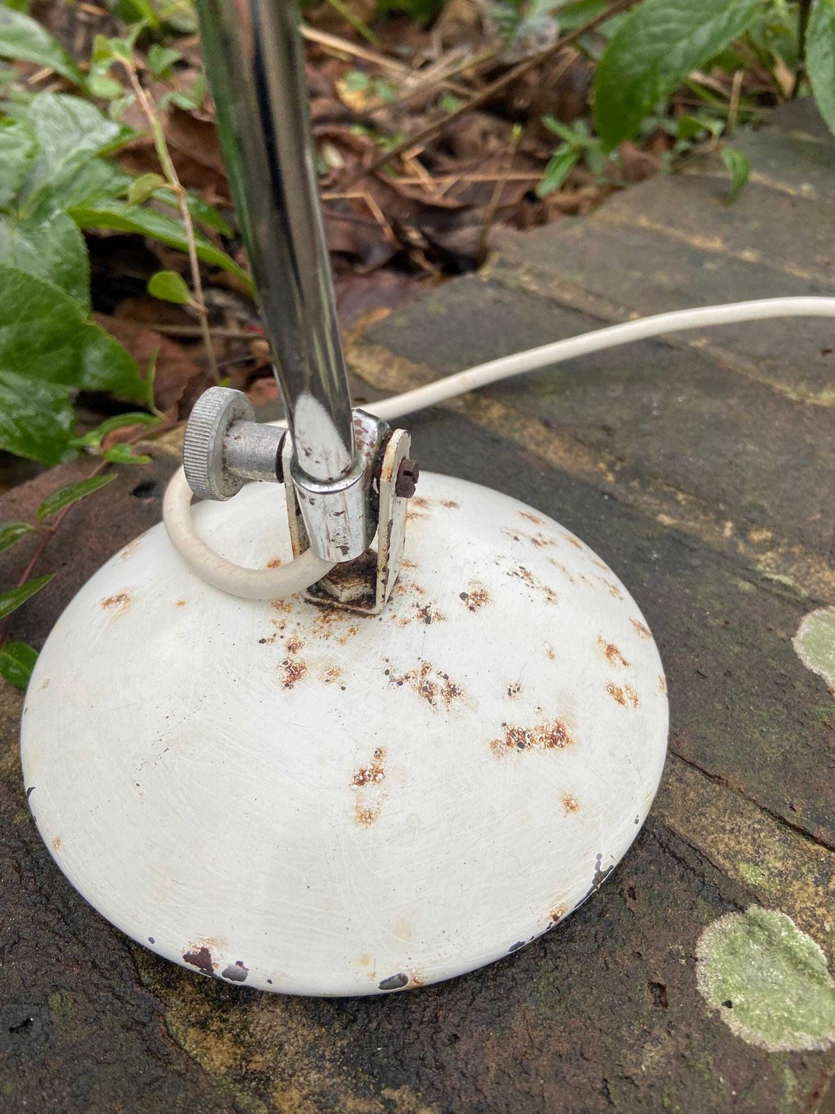 Authentic Mid Century Desk Lamp In White And Silver Metal. Quality Retro Desk Or Study Lamp. photo 88.0
