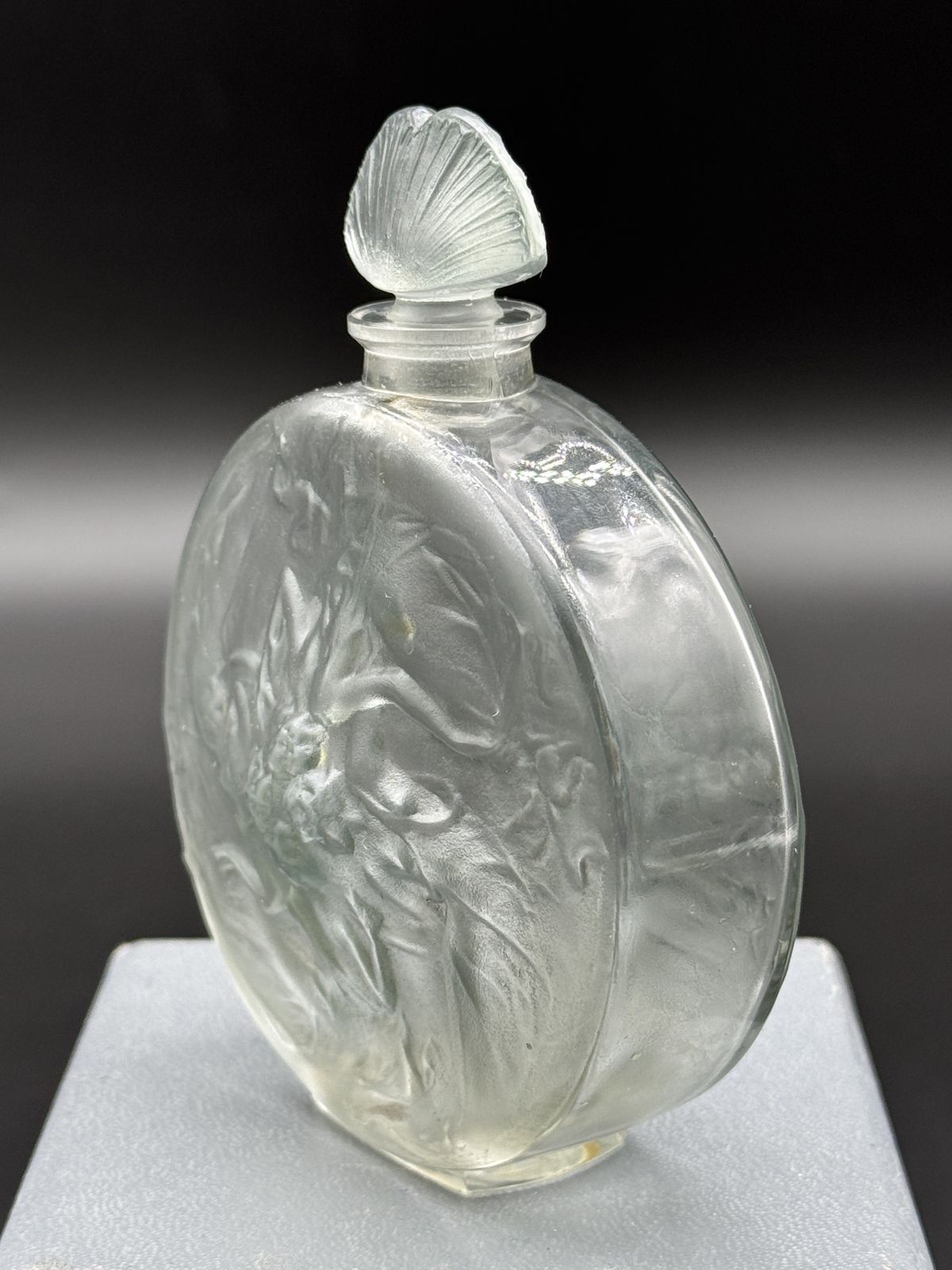A René Lalique Rosaces Figurines Perfume Bottle. photo for sale