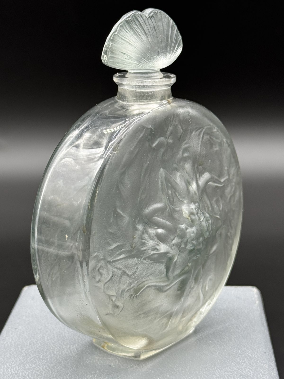 A René Lalique Rosaces Figurines Perfume Bottle. photo 6500.0
