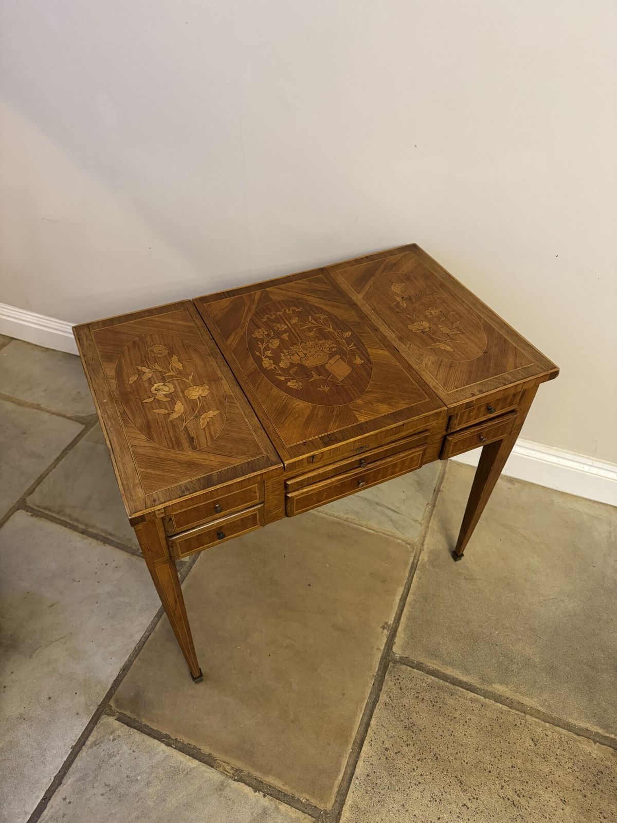 Attractive Antique French Ladies Quality Marquetry Inlaid Kingwood Dressing Table photo Furniture