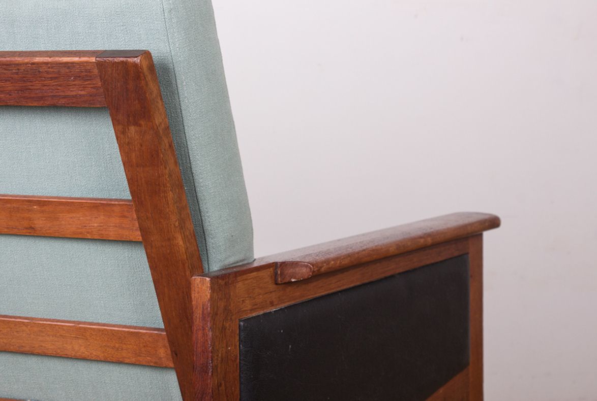 Paire de fauteuils danois en teck, tissu et cuir, modèle N°4 Capella, Illum Wikkelsø pour Niels Eilersen, 1960 photo buy