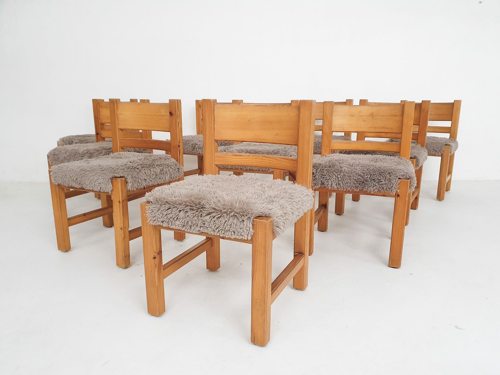Set Van 10 Grenenhouten Eetkamerstoelen In De Stijl Van Ate Van Apeldoorn, Nederland, Ca. Jaren 1970 photo for sale