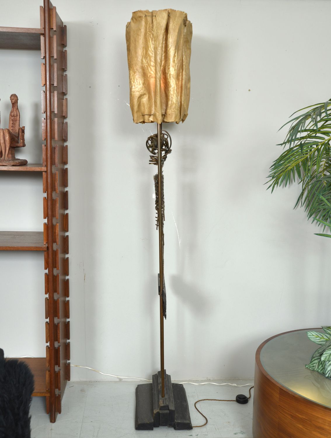 Rare 1960s Abstract Standard Lamp Sculpture By David Graves Figurative Handcrafted Midcentury photo vinterior