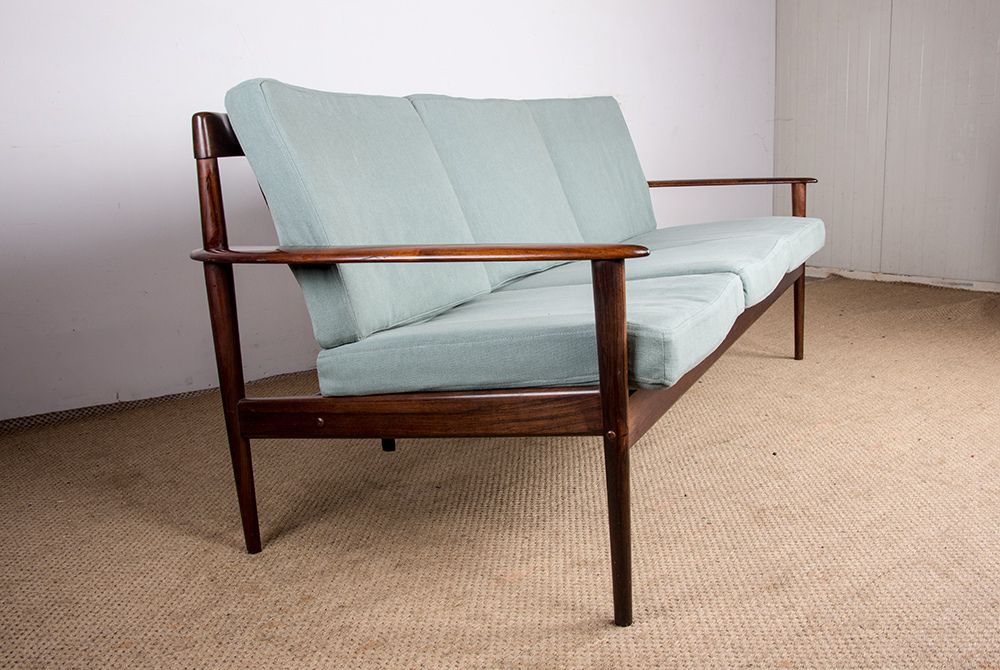 photo for sale Canapé danois 3 places en palissandre et tissu neuf, par Grete Jalk pour Poul Jepessen, 1960.