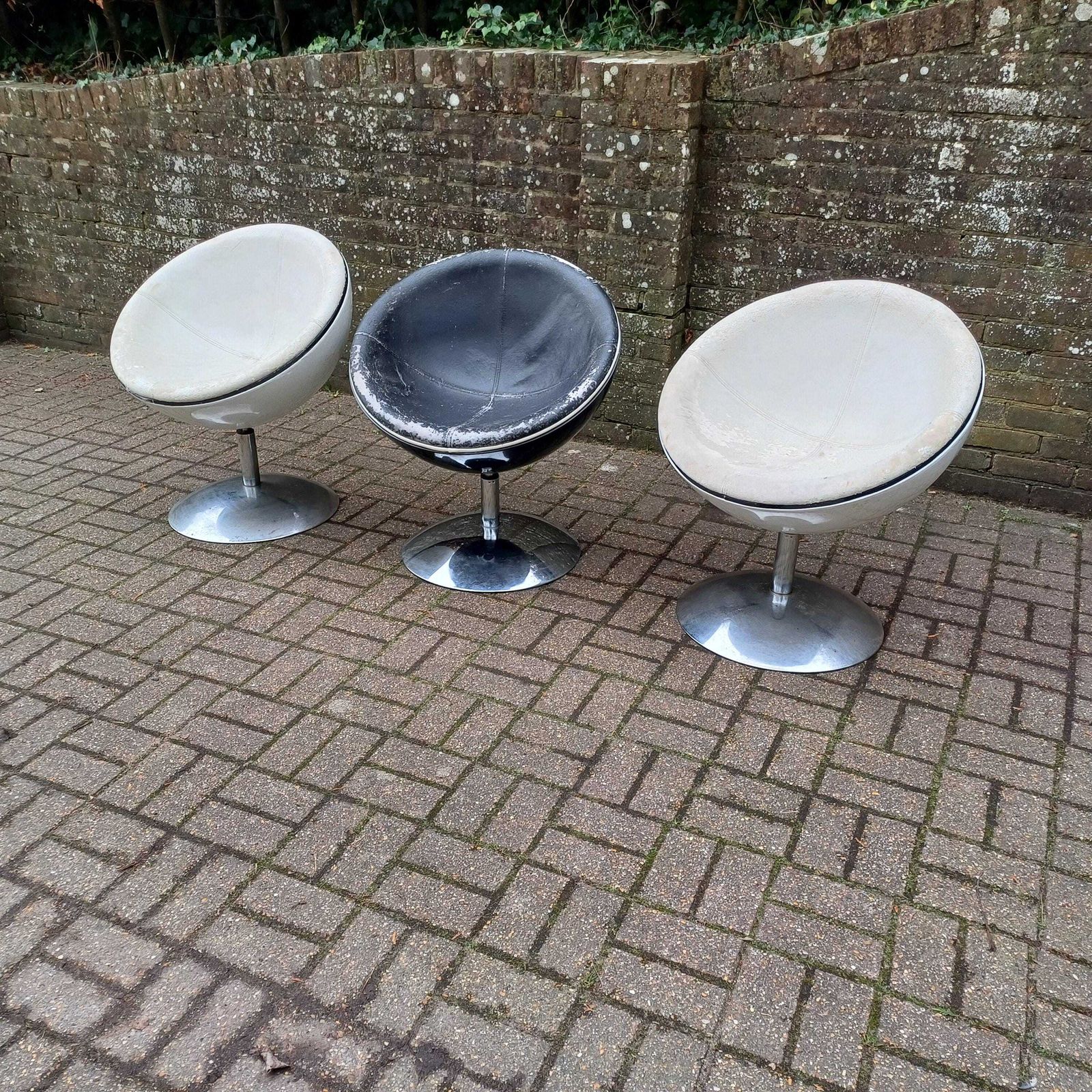 Set Of 3 1970s Style Globe Chairs Chrome And Fibre Glass Or Plastic Need Work photo 695.0