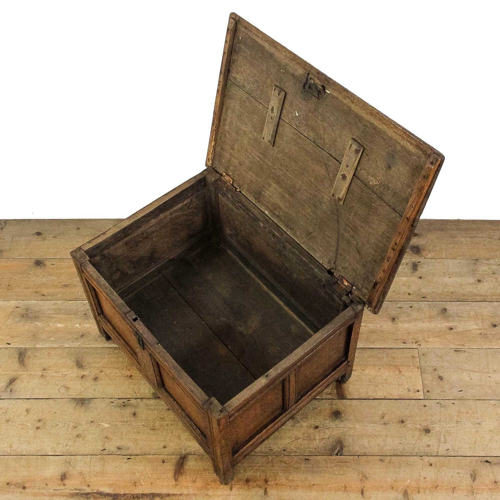 Antique 17th Century Small Oak Coffer | Antique Furniture | Antique Trunk | Antique Oak Storage | Antique Oak Blanket Box photo vinterior